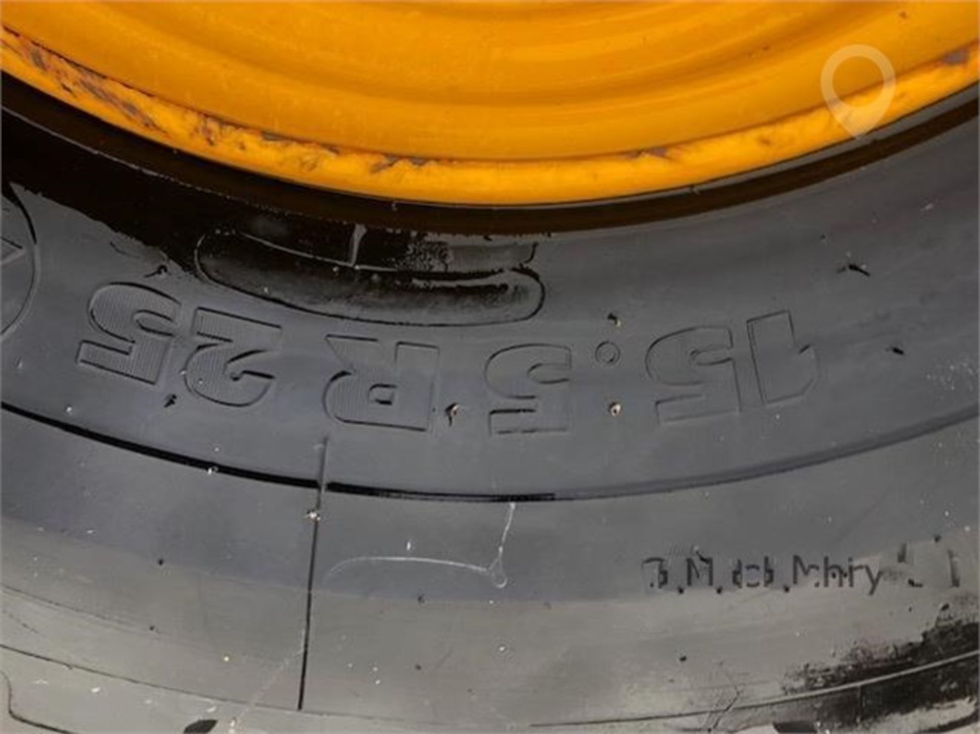 JCB Tyres and Rims - Image 3 of 4