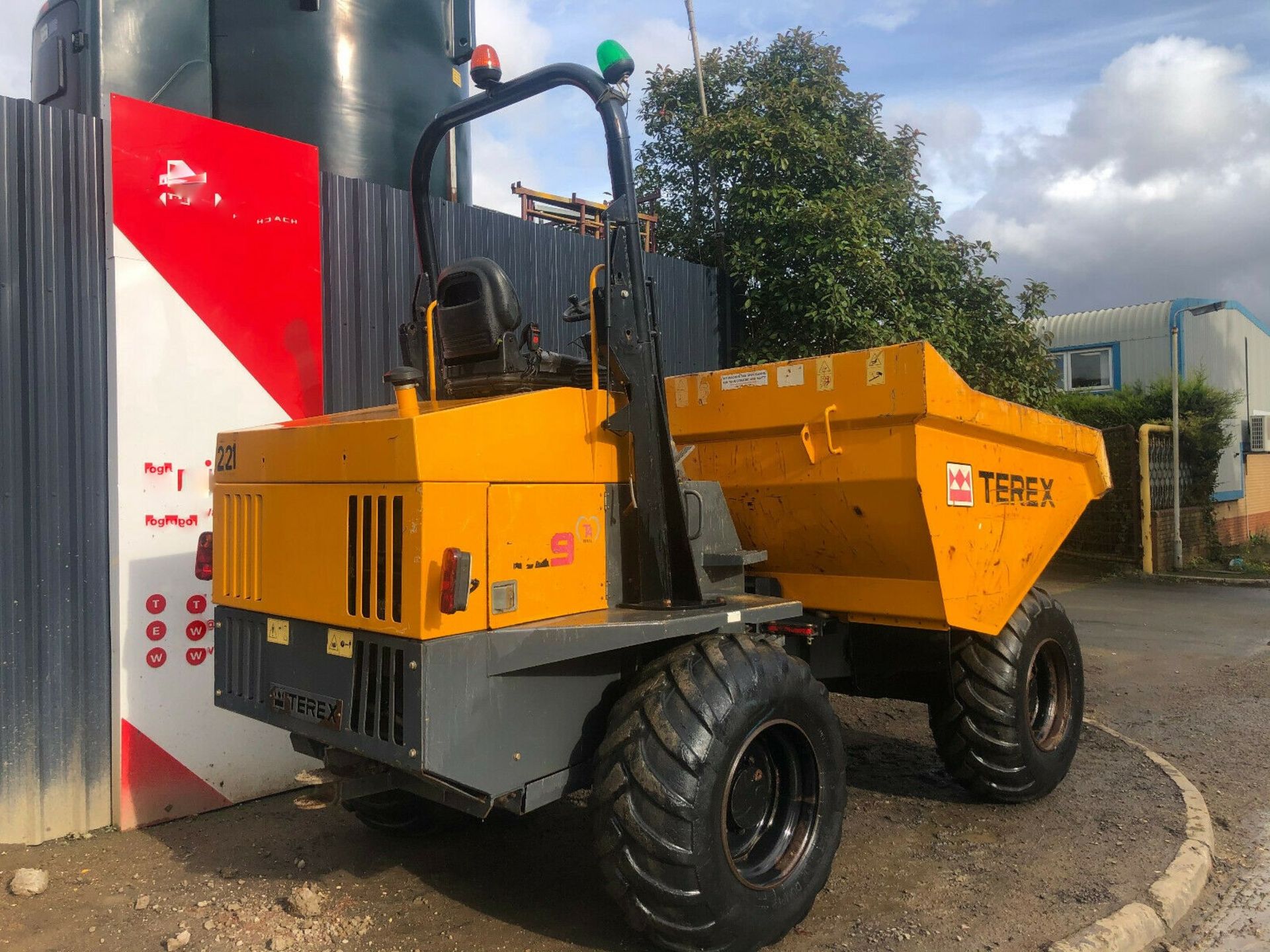 Terex TA9 Straight Tip Dumper 2016 4x4 - Image 7 of 11