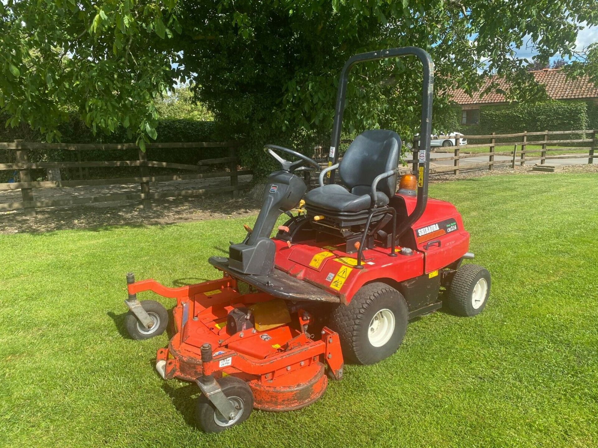 Ride On Mower Shibaura CM124 Upfront Rotary Mower - Image 2 of 7