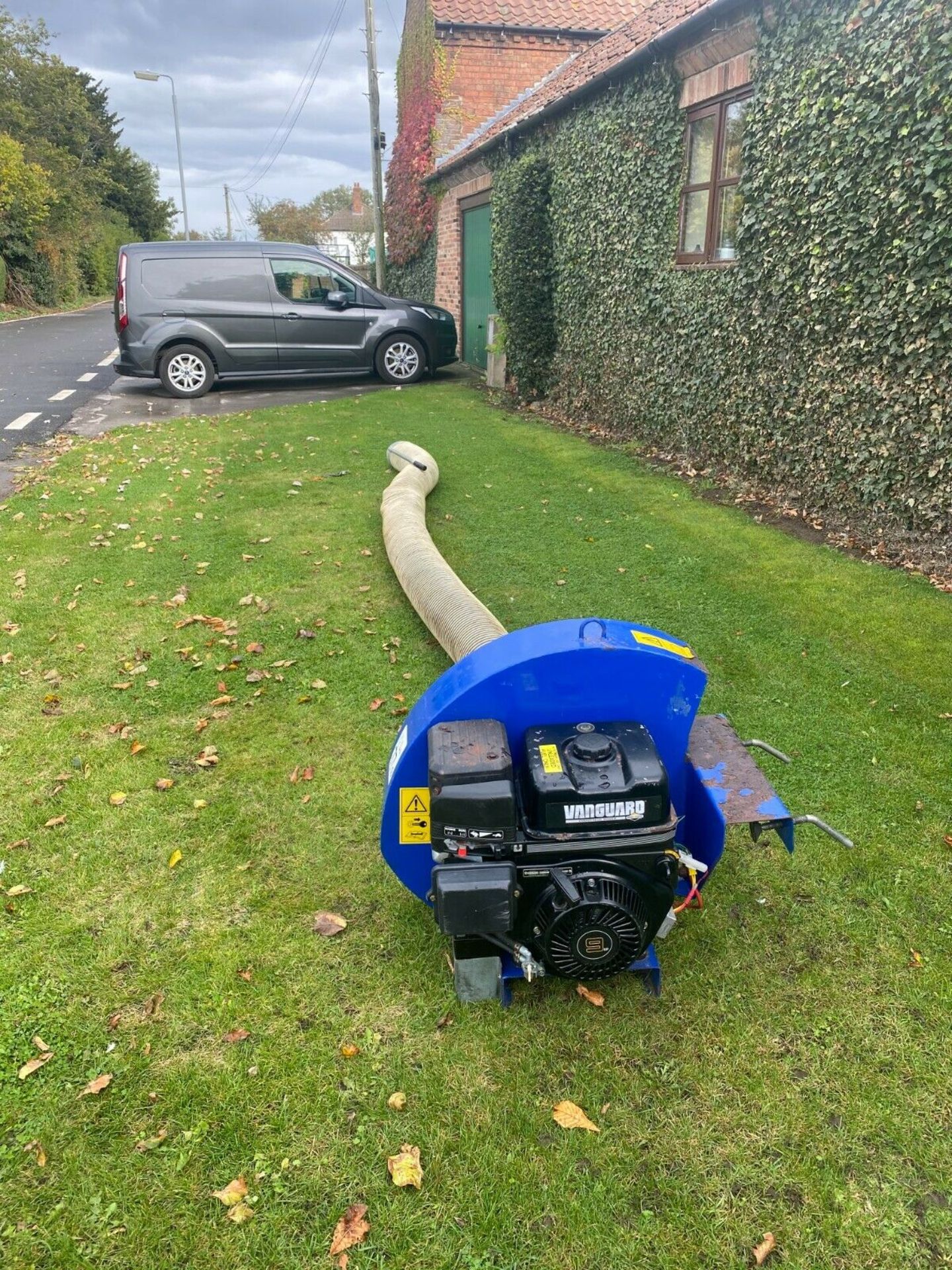 Leaf Blower / Collector Overton Truck Mountable - Image 2 of 5