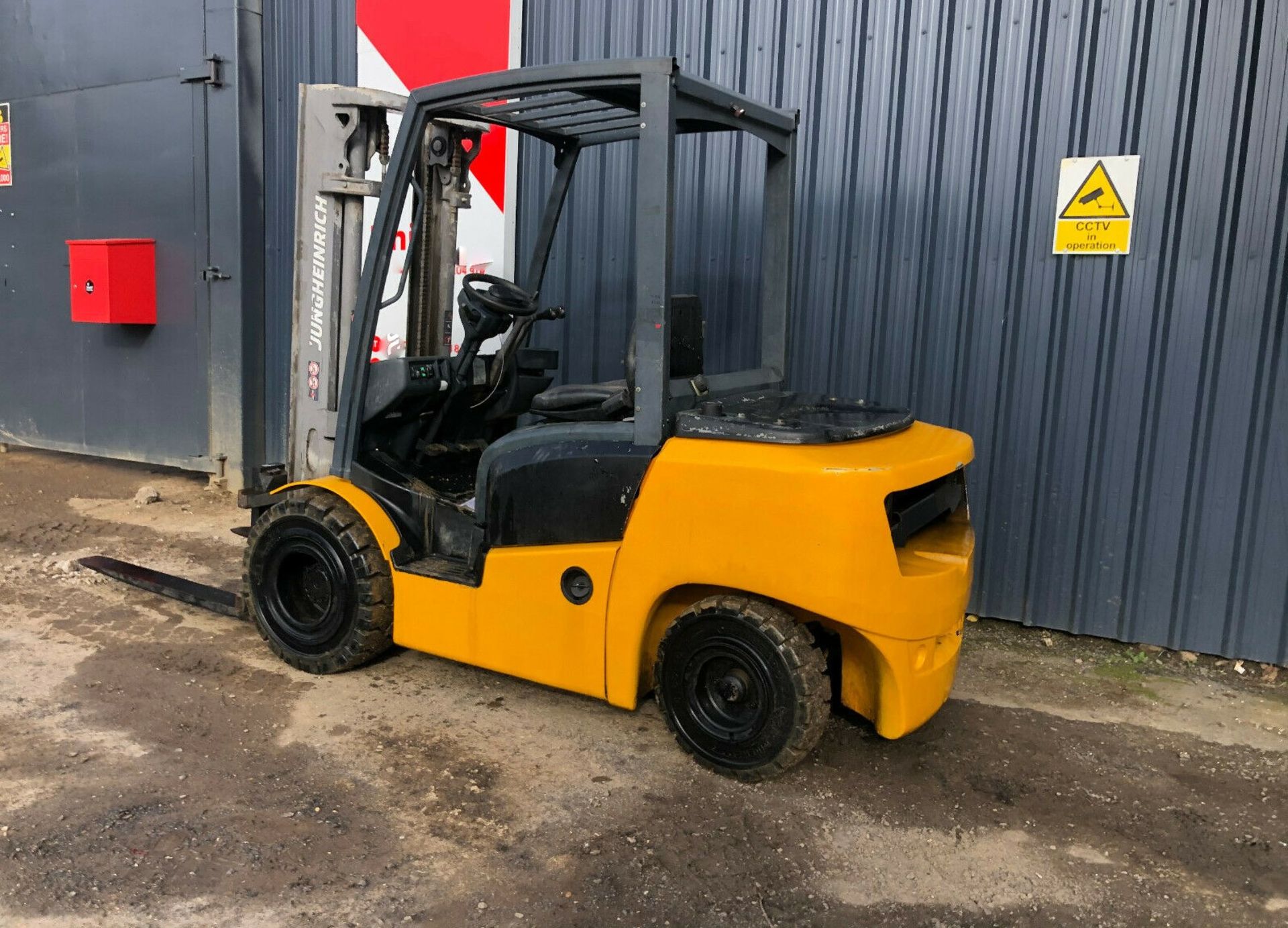 Jungheinrich DFG 430 Diesel Forklift 2014 - Image 11 of 12