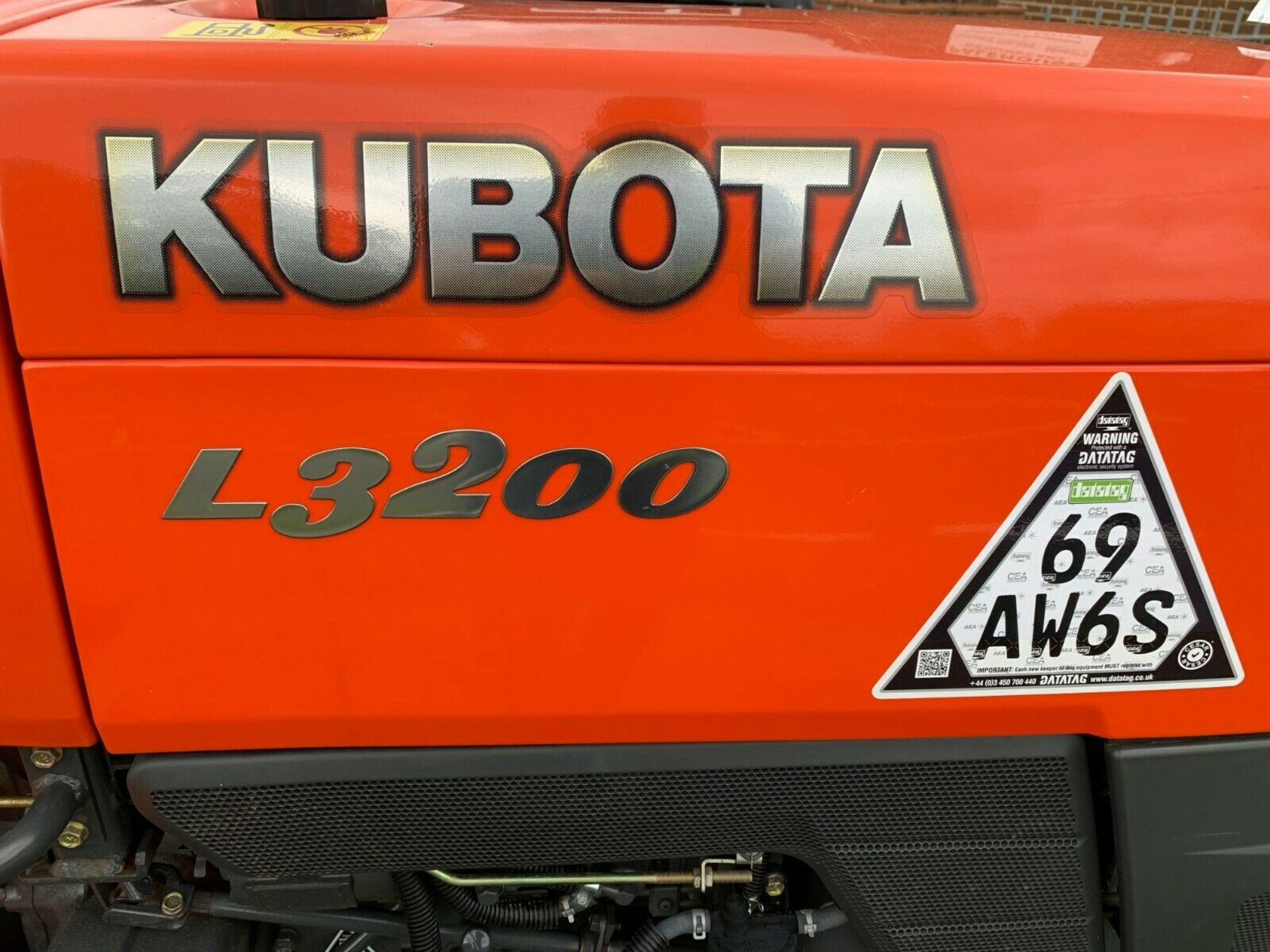 Kubota B2530H Compact Tractor 2014 - Image 18 of 22