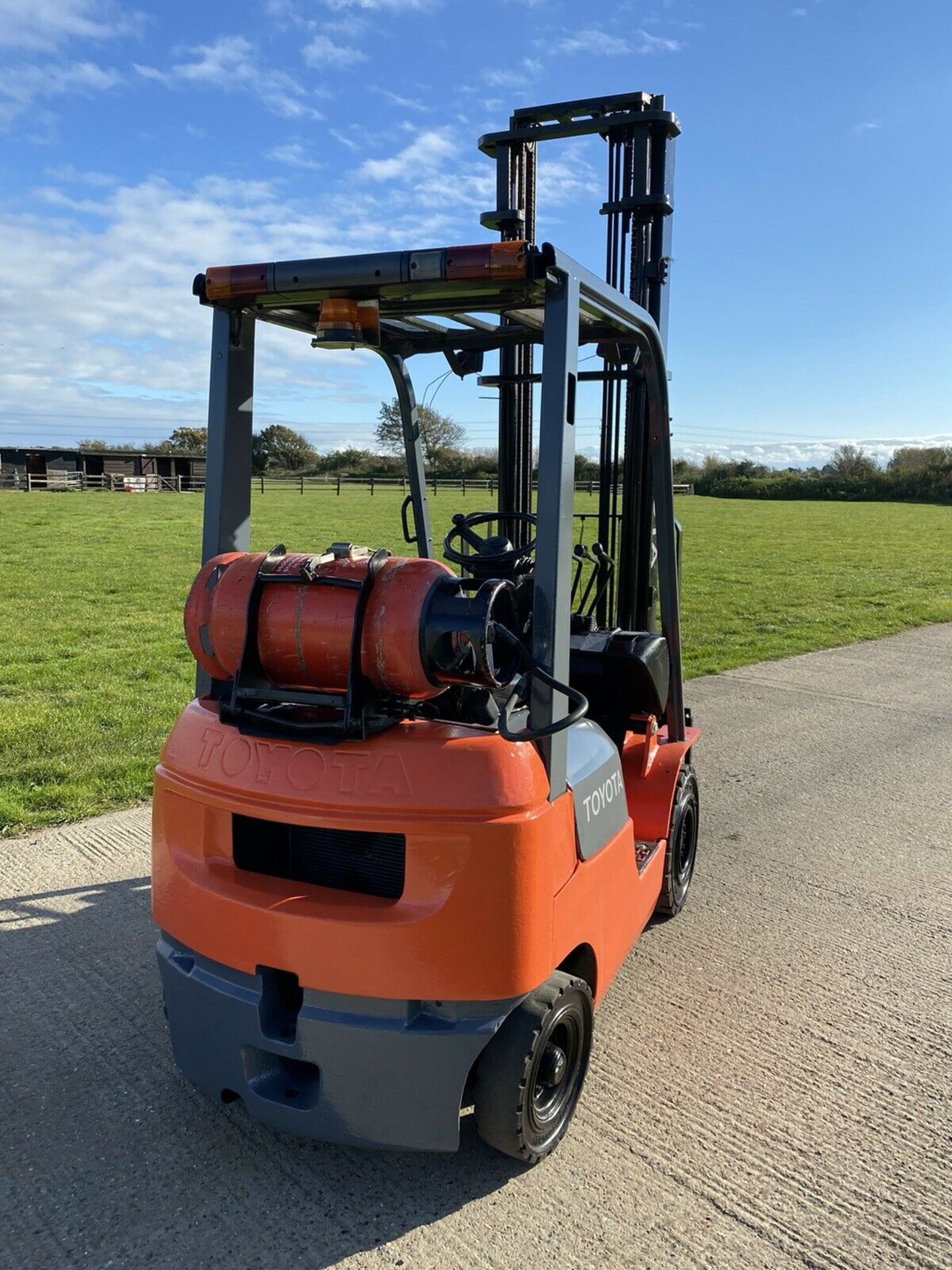 Toyota Gas Forklift Truck - Image 3 of 4