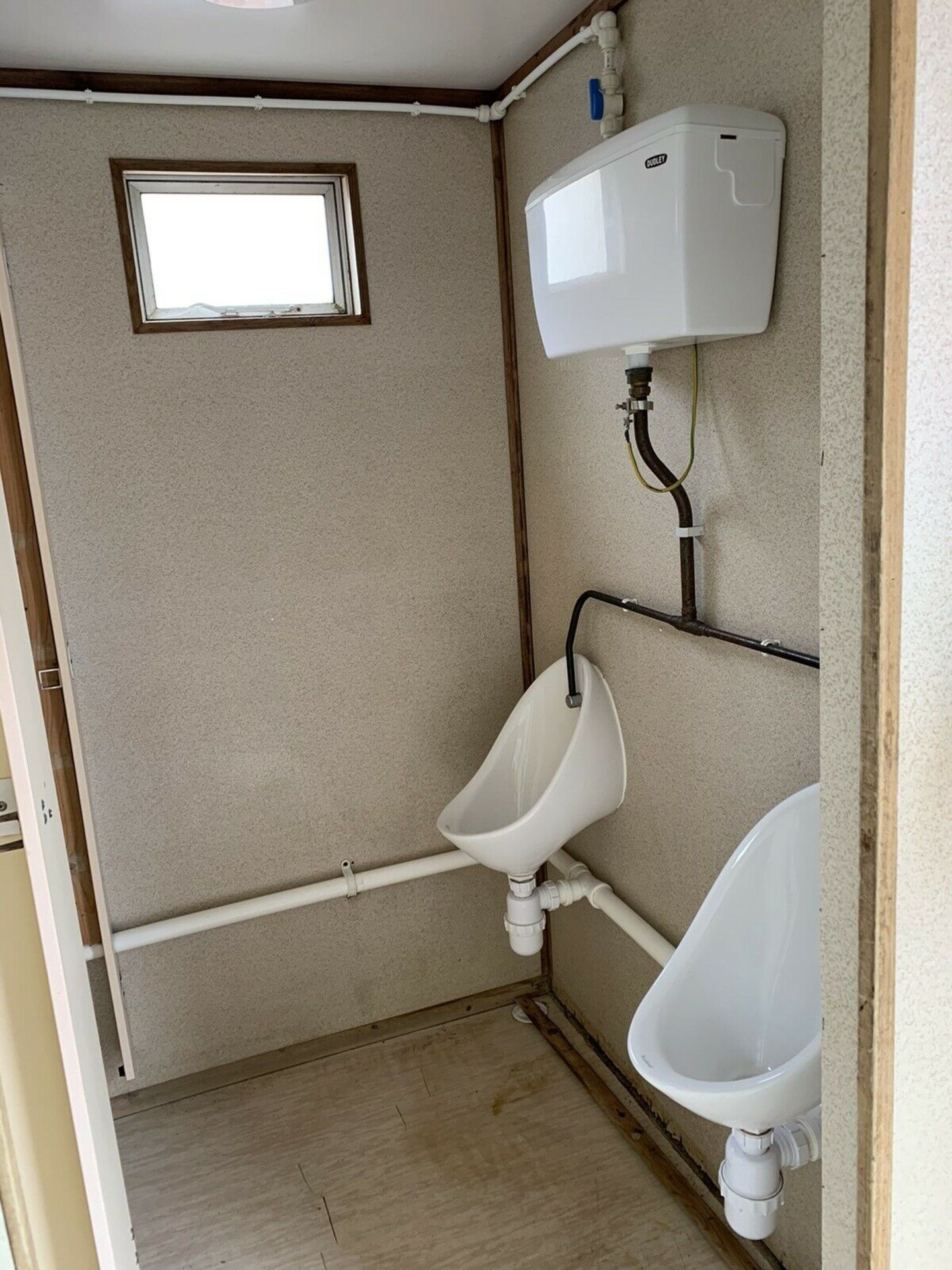 Portable Shower / Drying Room With Toilets - Image 11 of 11