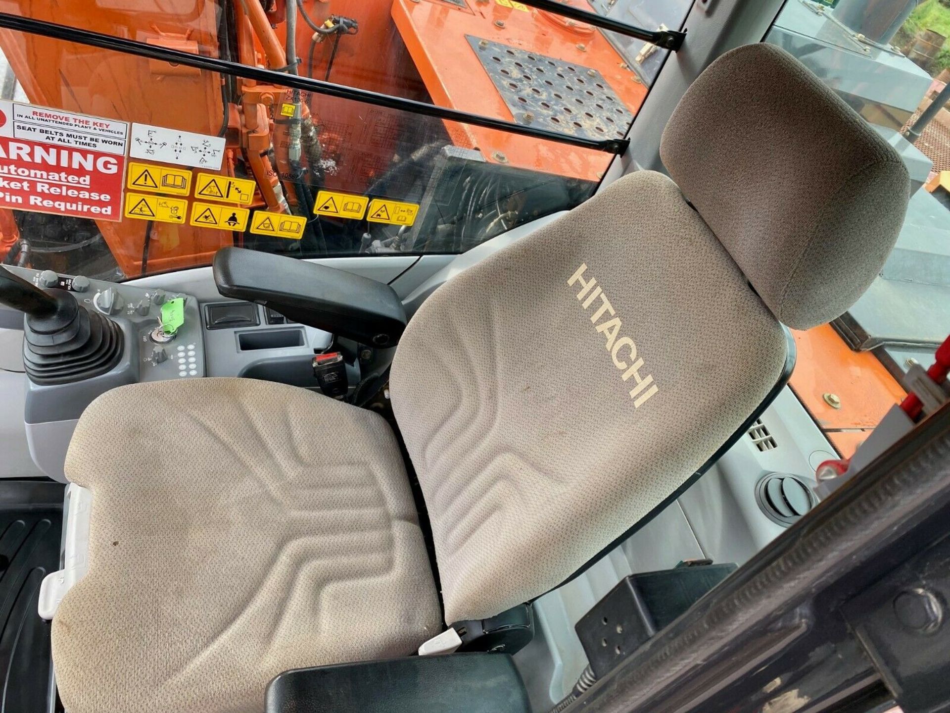 Hitachi ZX130 LCN-6 Excavator / Dumper 2017 - Image 9 of 12