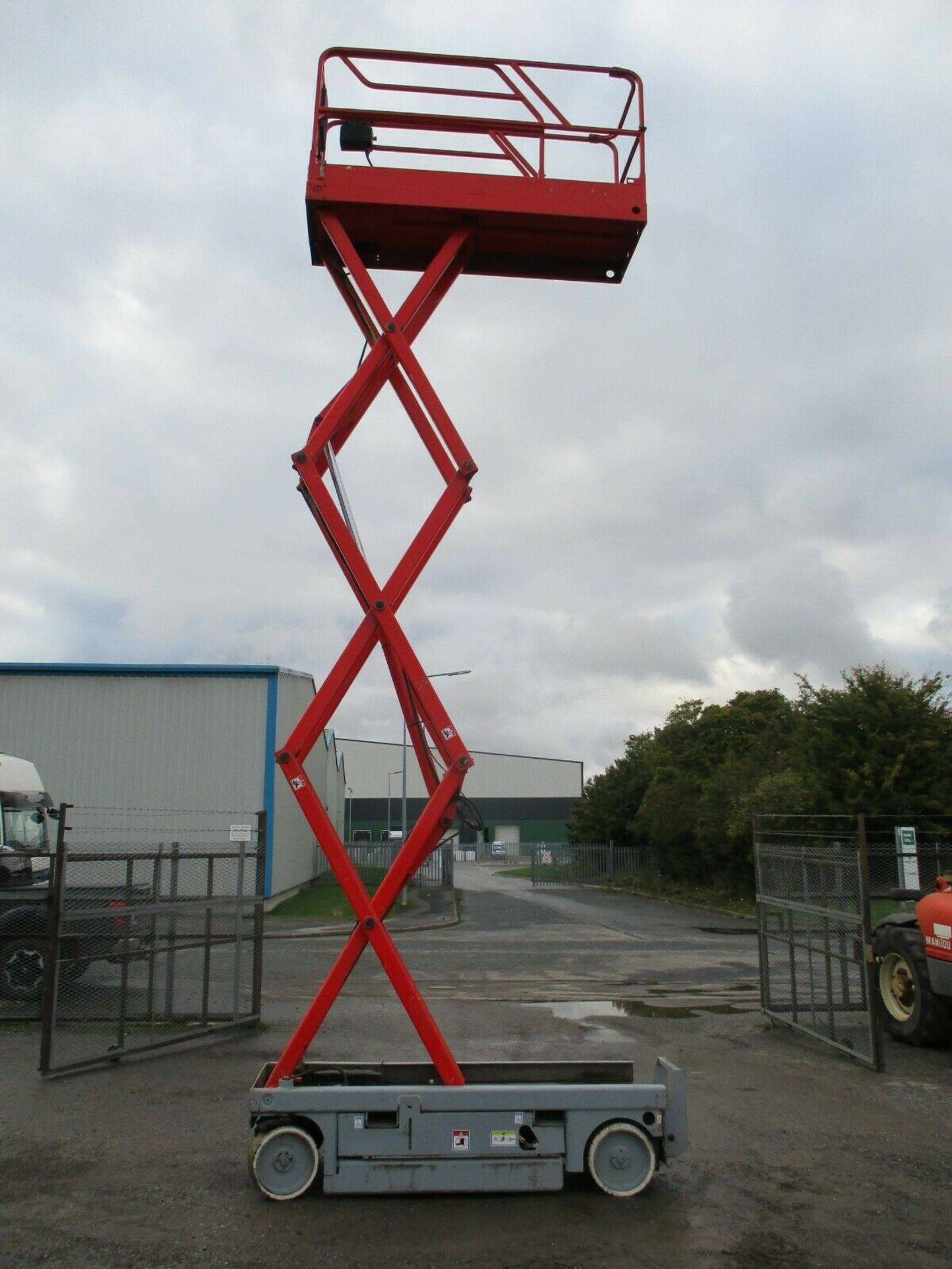 Haulotte Compact 8 Cherry Picker 2007 - Image 7 of 8