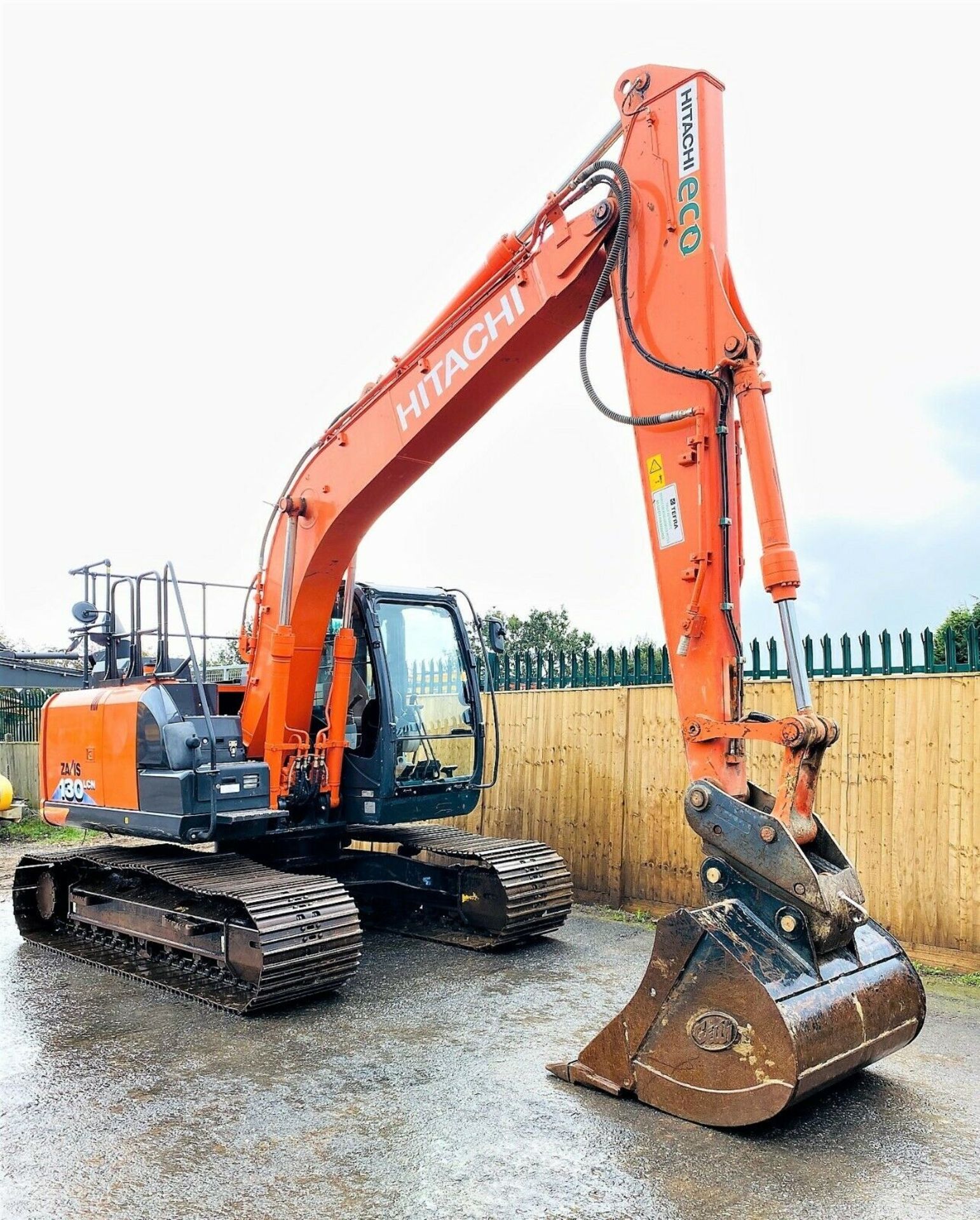 Hitachi ZX130 LCN-6 Excavator / Dumper 2017