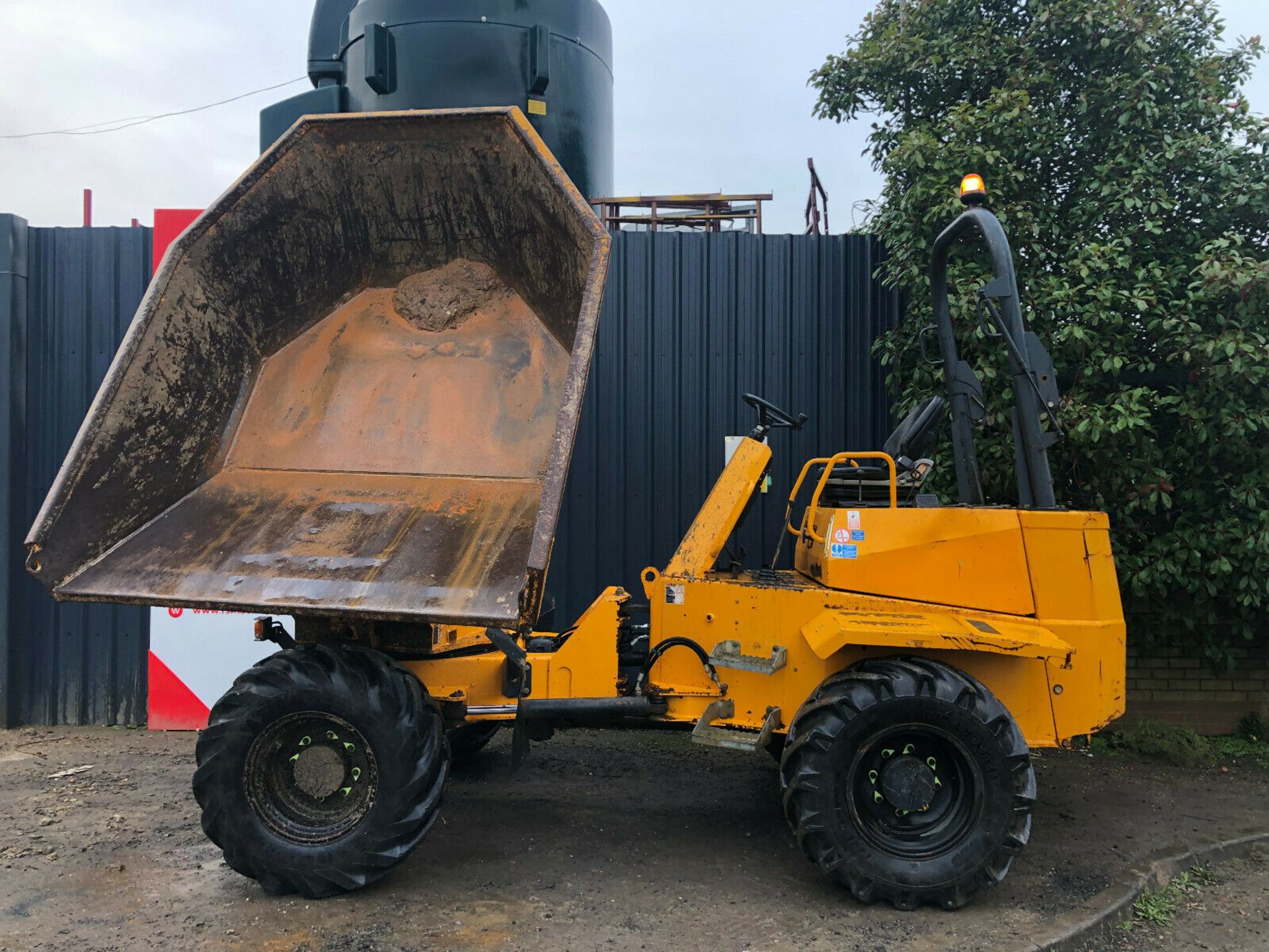 Thwaites 6 Tonne Swivel Tip Dumper 2010 4x4 - Image 11 of 12