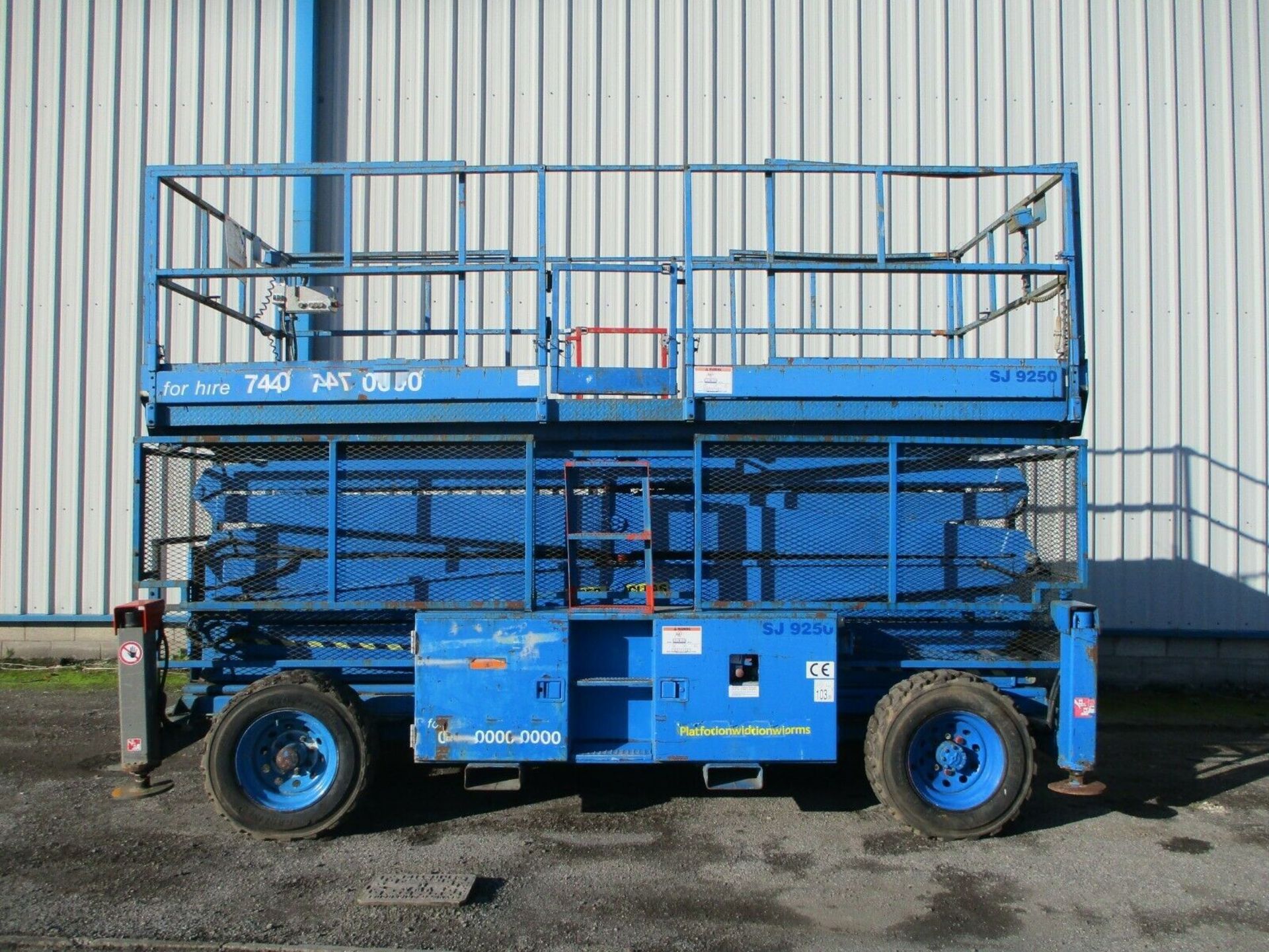 Skyjack SJ9250 Scissor Lift 2007 - Image 4 of 12