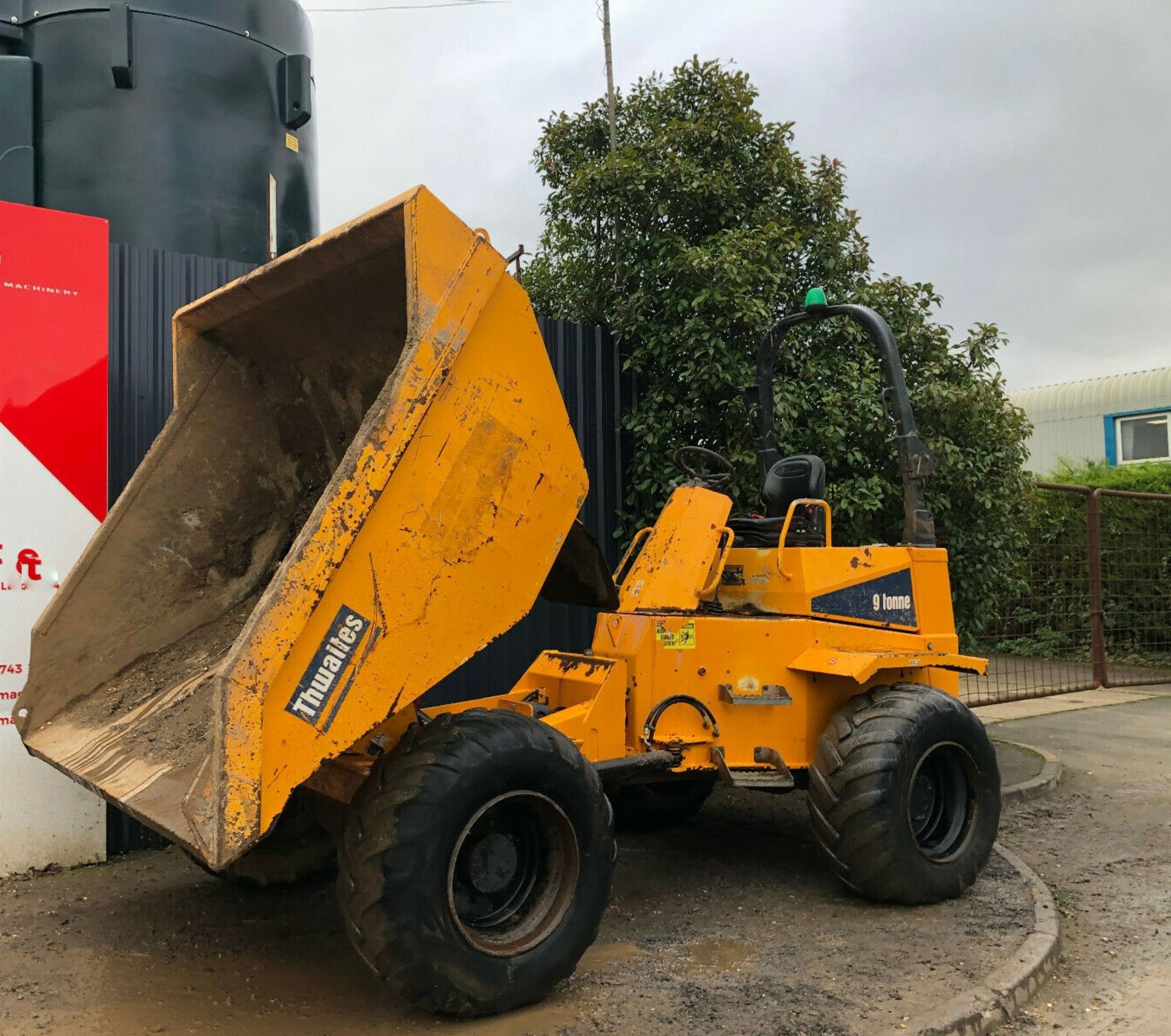 Thwaites 9 Tonne Straight Tip Dumper 2016 4x4 MACH2090 - Image 7 of 12