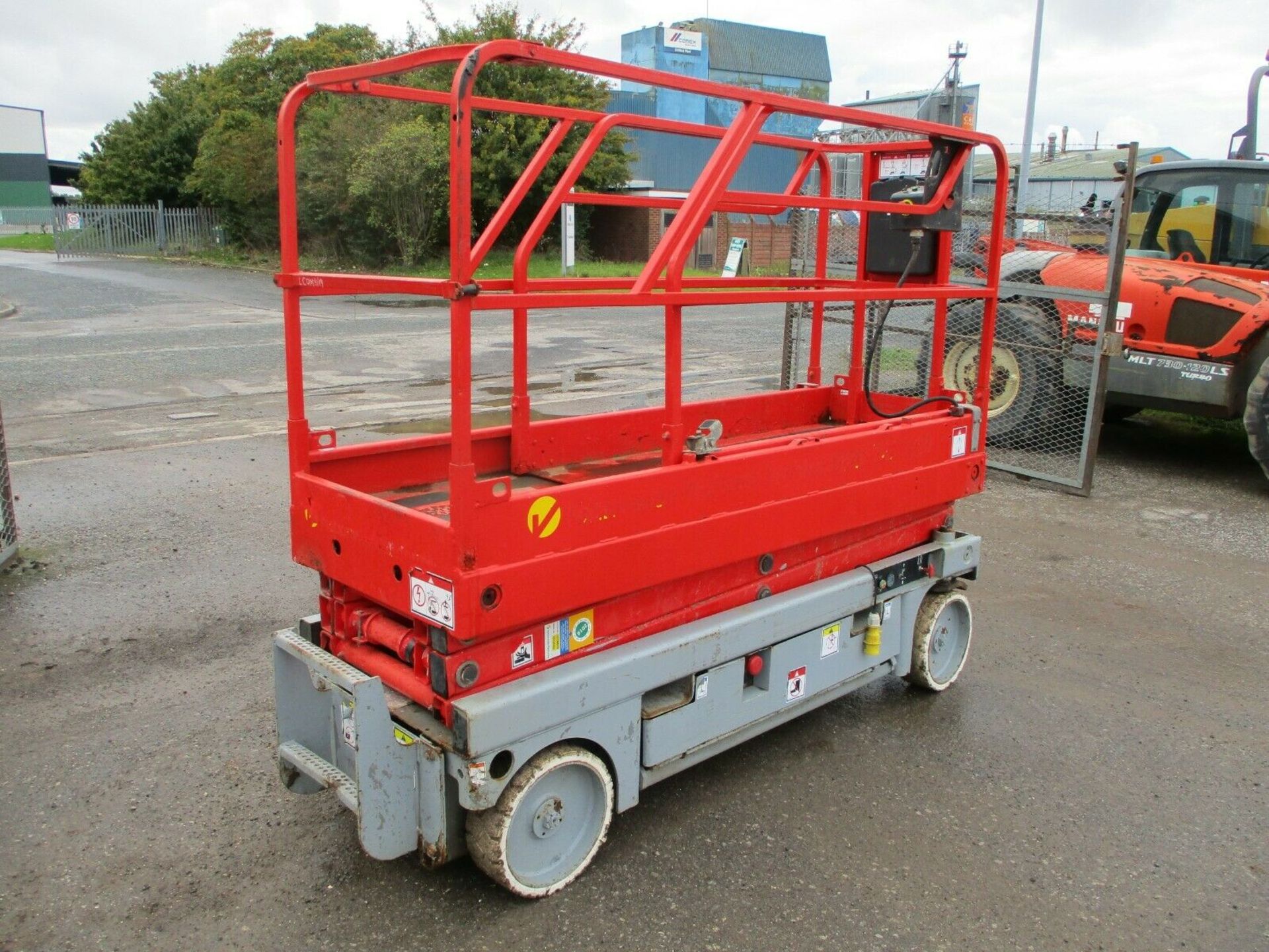 Haulotte Compact 8 Cherry Picker 2007 - Image 2 of 8