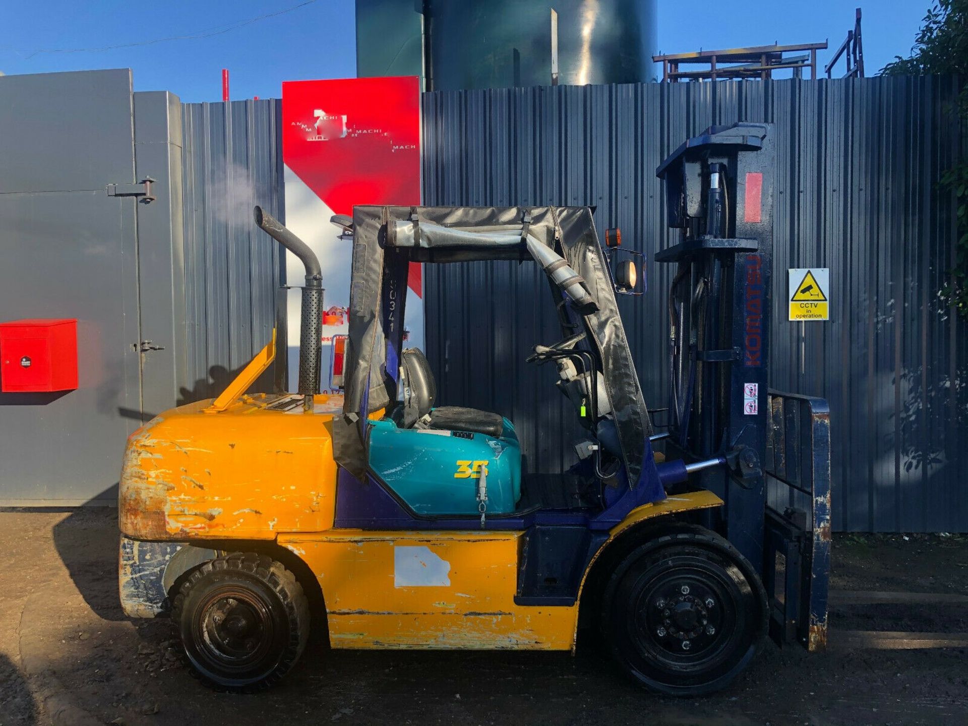 Komatsu FG35 T-7 LPG Forklift - Image 2 of 12