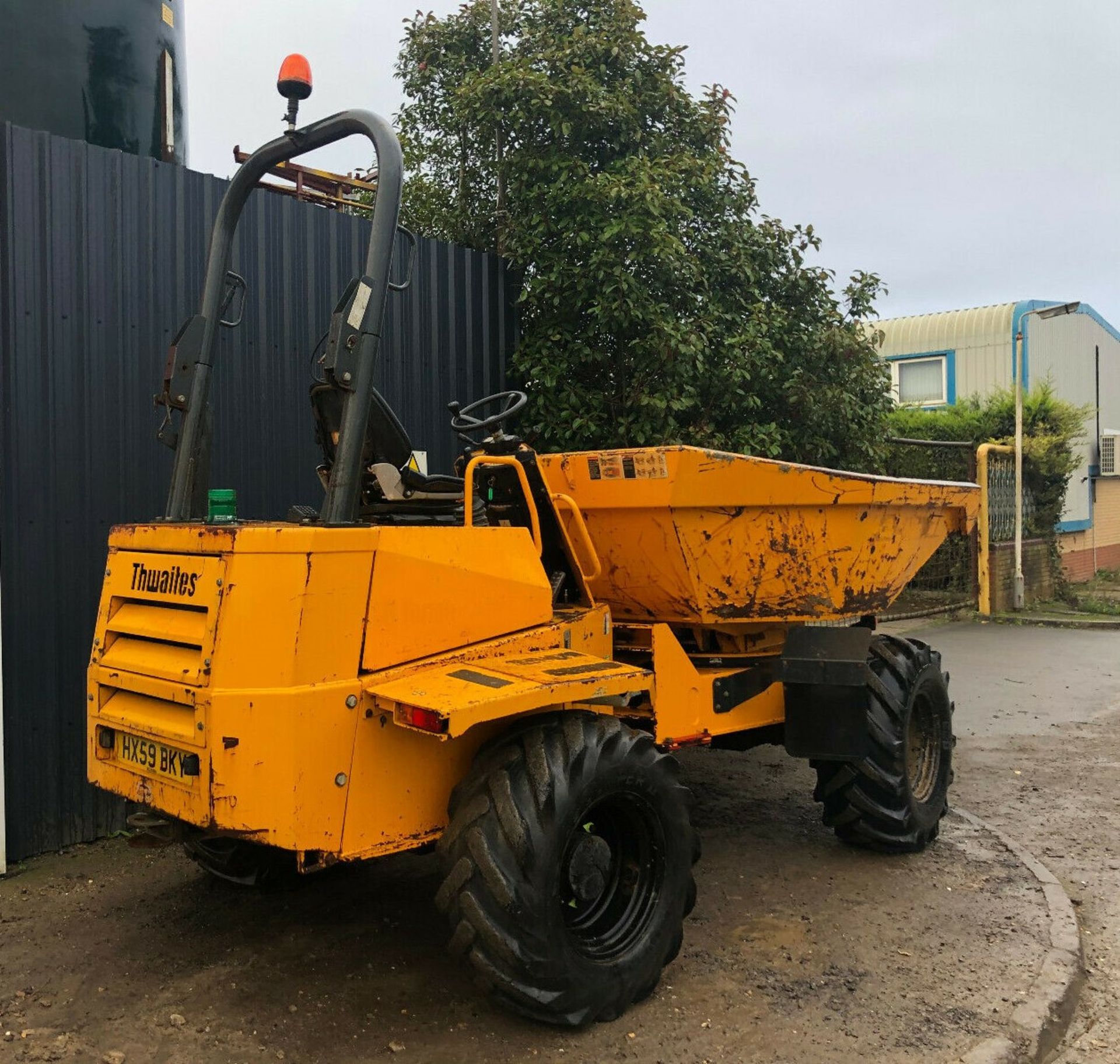 Thwaites 6 Tonne Swivel Tip Dumper 2010 4x4 - Image 3 of 12