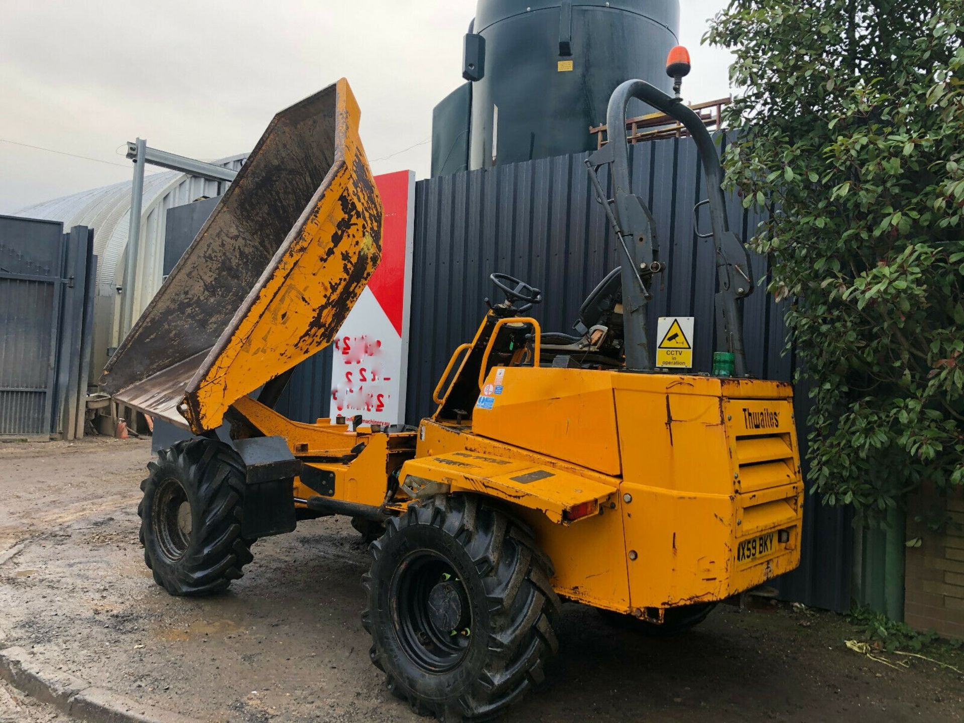 Thwaites 6 Tonne Swivel Tip Dumper 2010 4x4 - Image 10 of 12