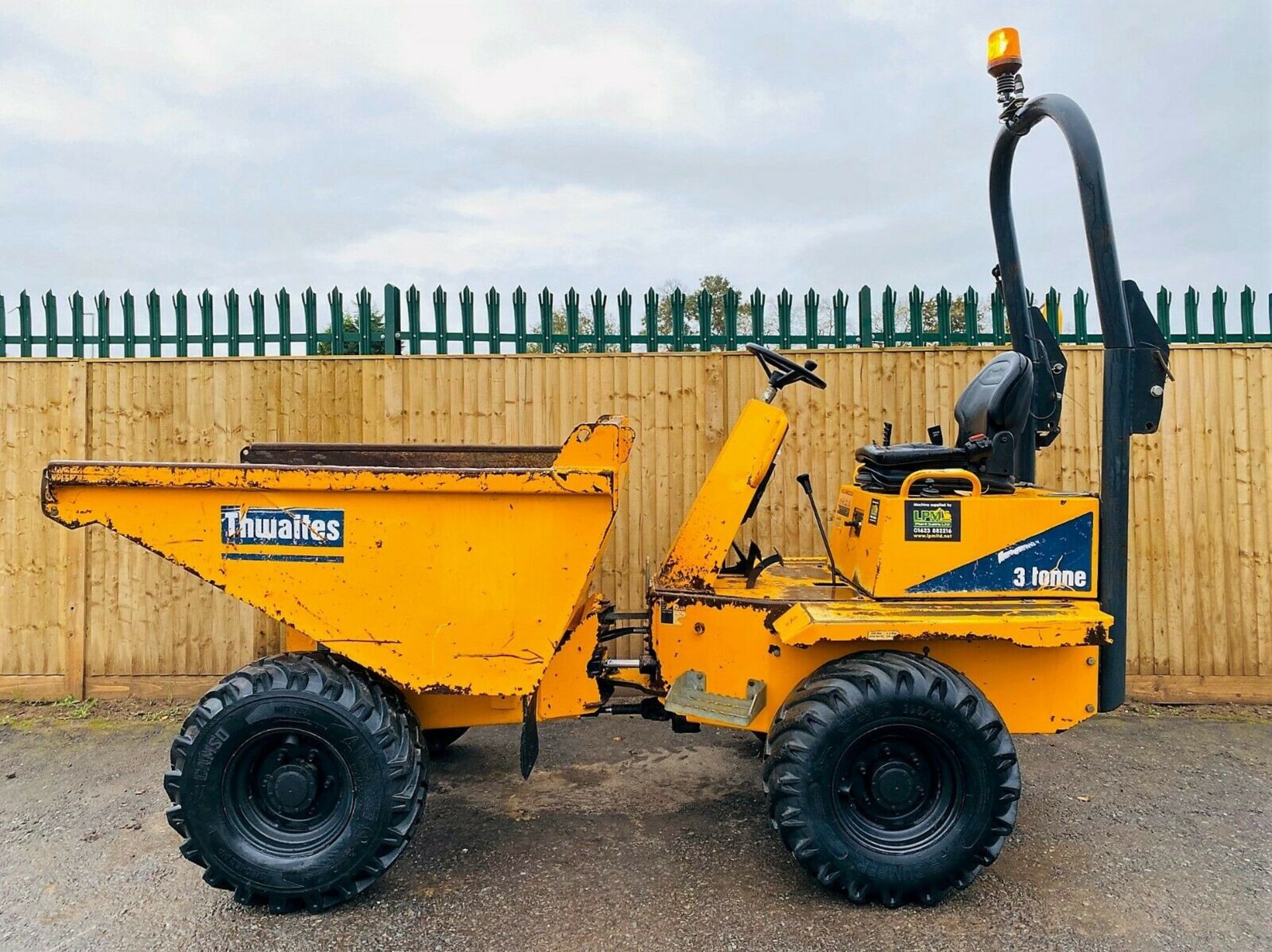 Thwaites MACH 570 3 Tonne Straight Tip Dumper 2013 - Image 6 of 11