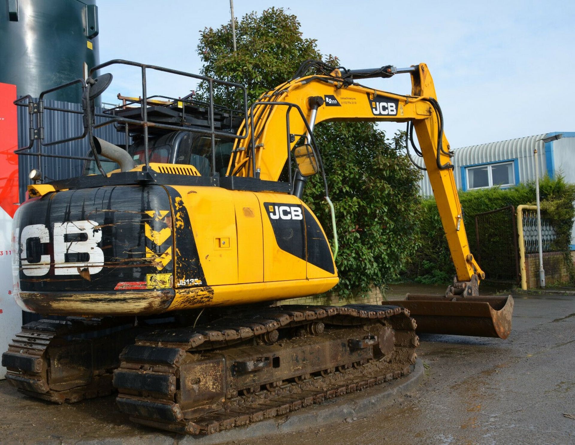 JCB JS130 LC Excavator 2014 - Image 4 of 12