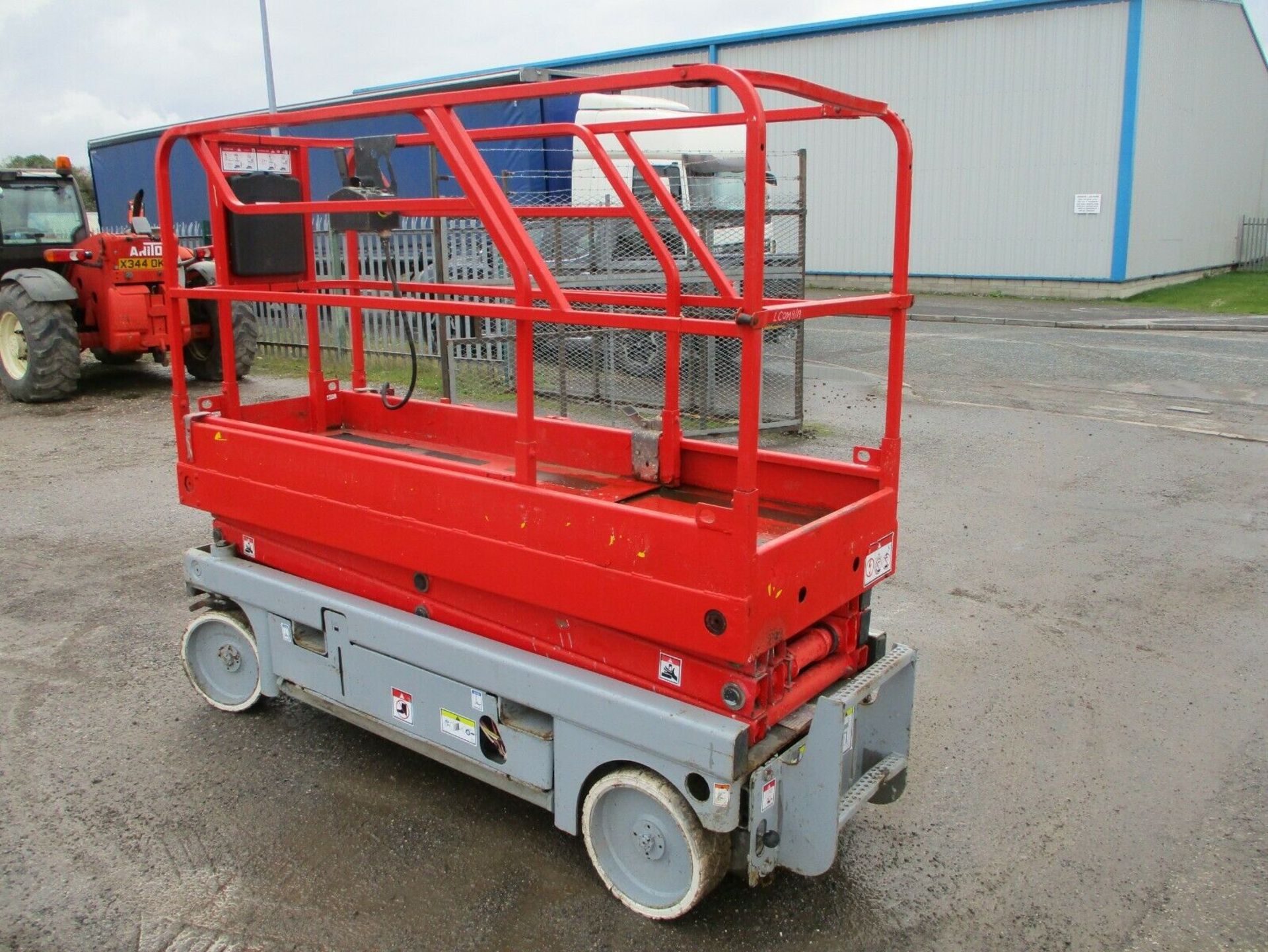 Haulotte Compact 8 Cherry Picker 2007 - Image 5 of 8