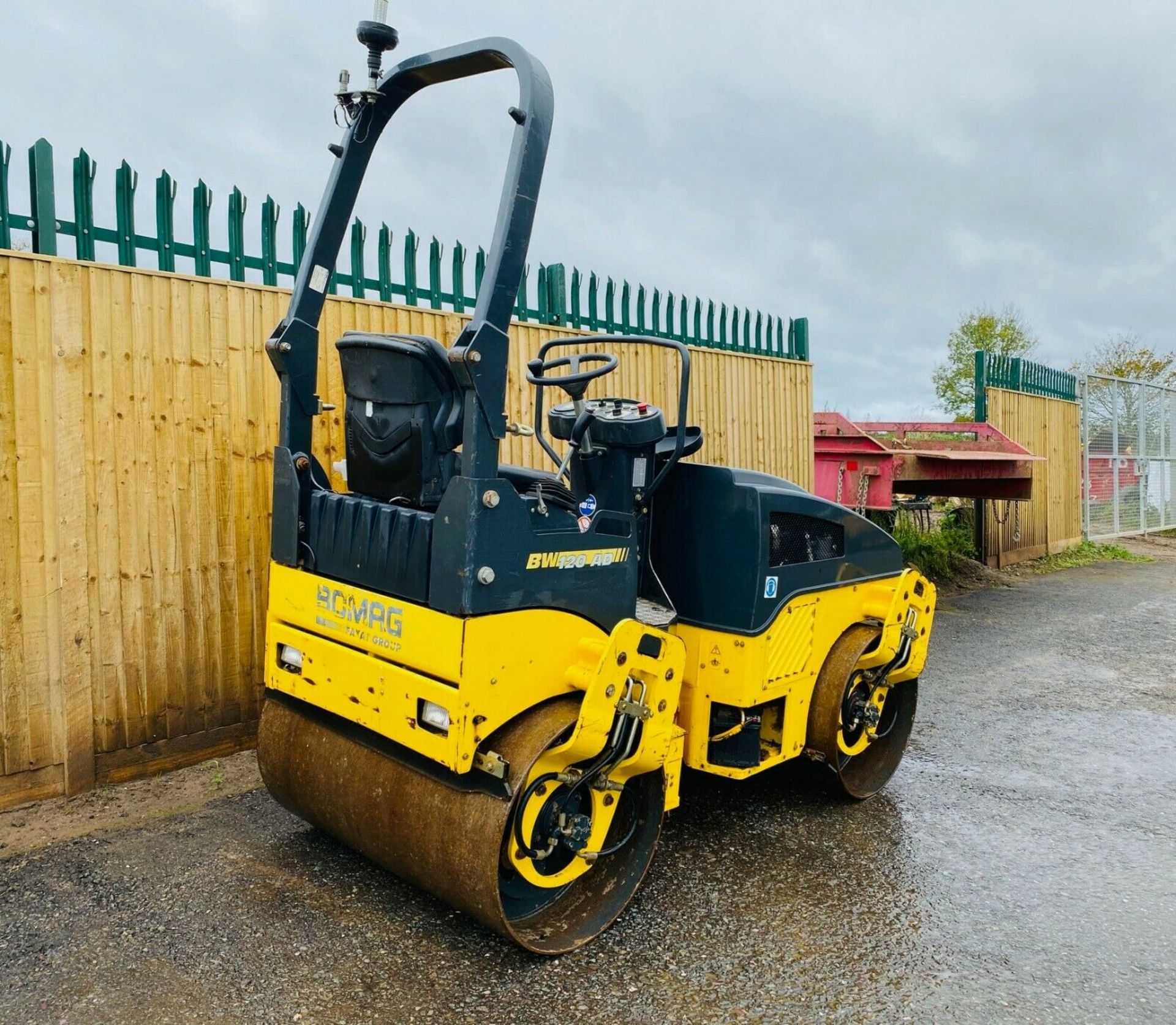 Bomag BW120 AD-4 Tandem Roller 2011 - Image 4 of 10