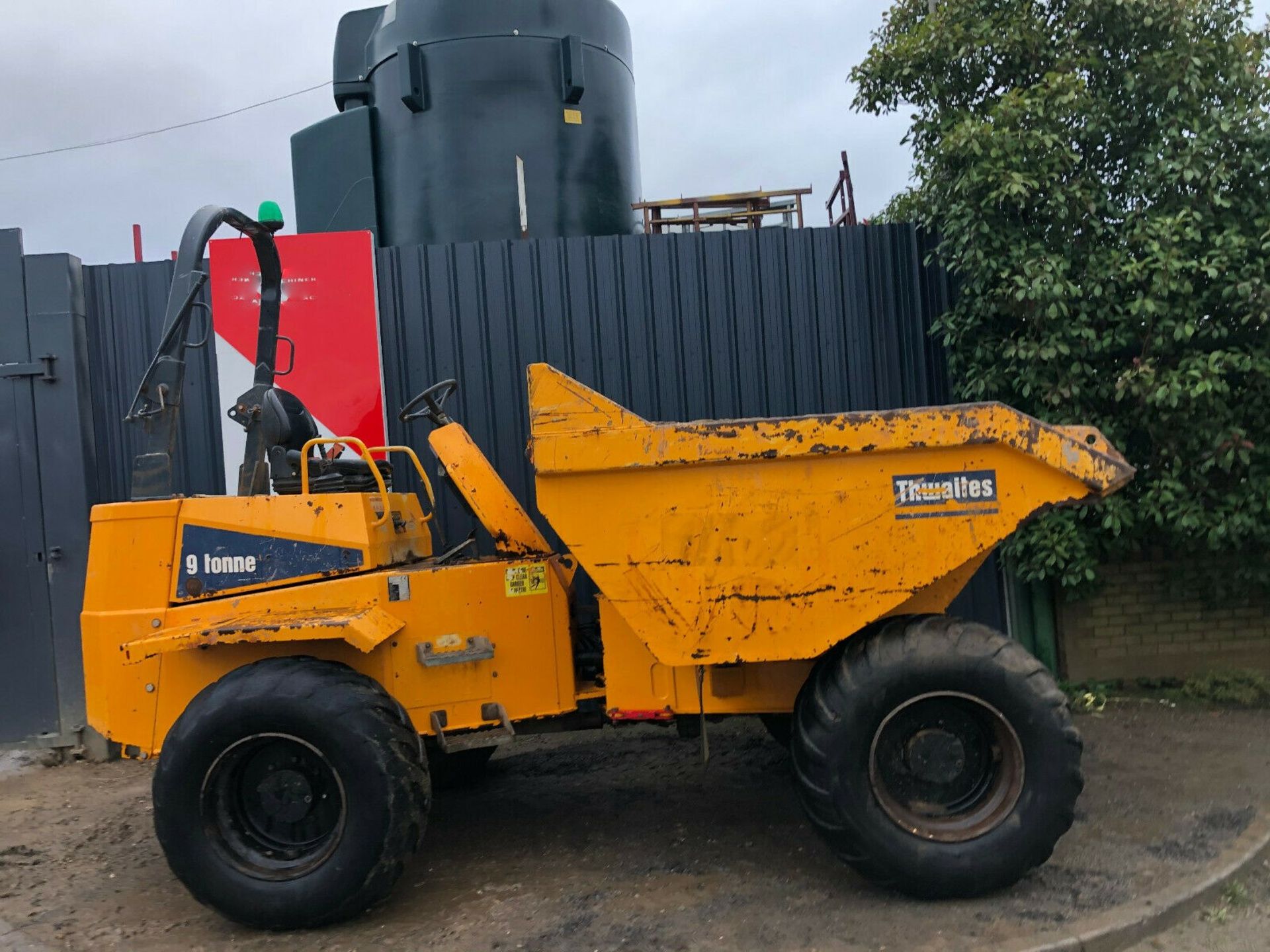 Thwaites 9 Tonne Straight Tip Dumper 2016 4x4 MACH2090