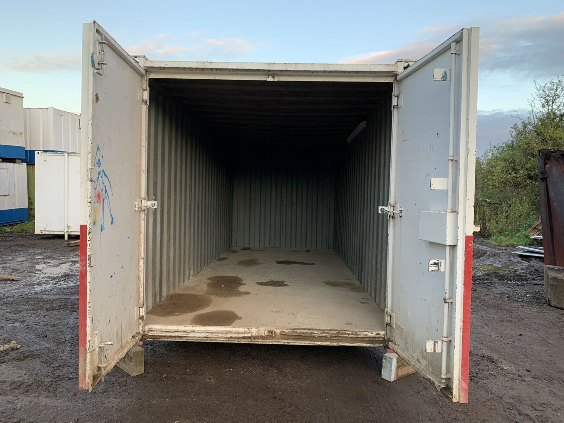 Anti Vandal Steel Portable Storage Container 20ft x 8ft - Image 3 of 9