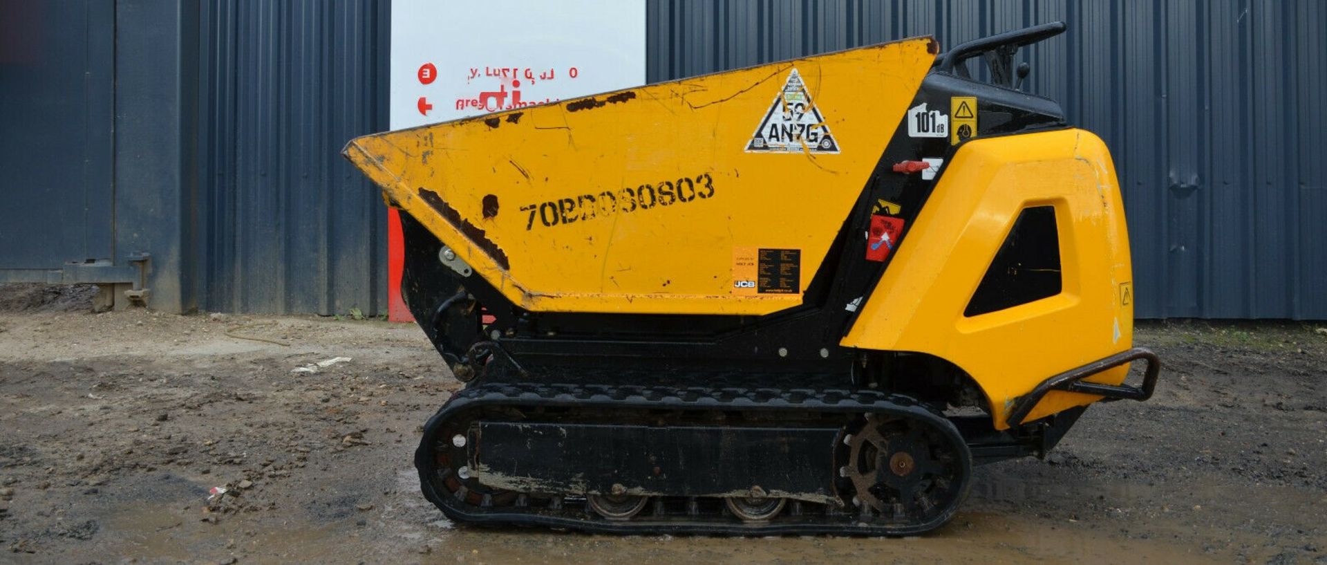 JCB Diesel Tracked Mini Dumpster HTD5 2016 - Image 7 of 12