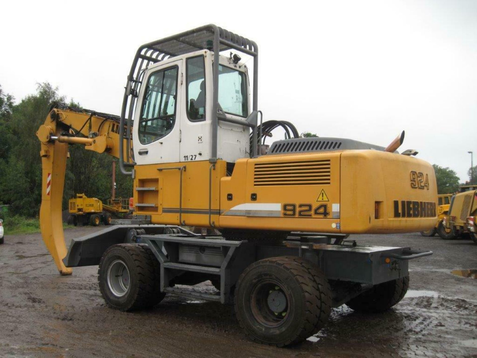 Liebherr 924C Scrap / Waste Rehandler 2011 - Image 7 of 7