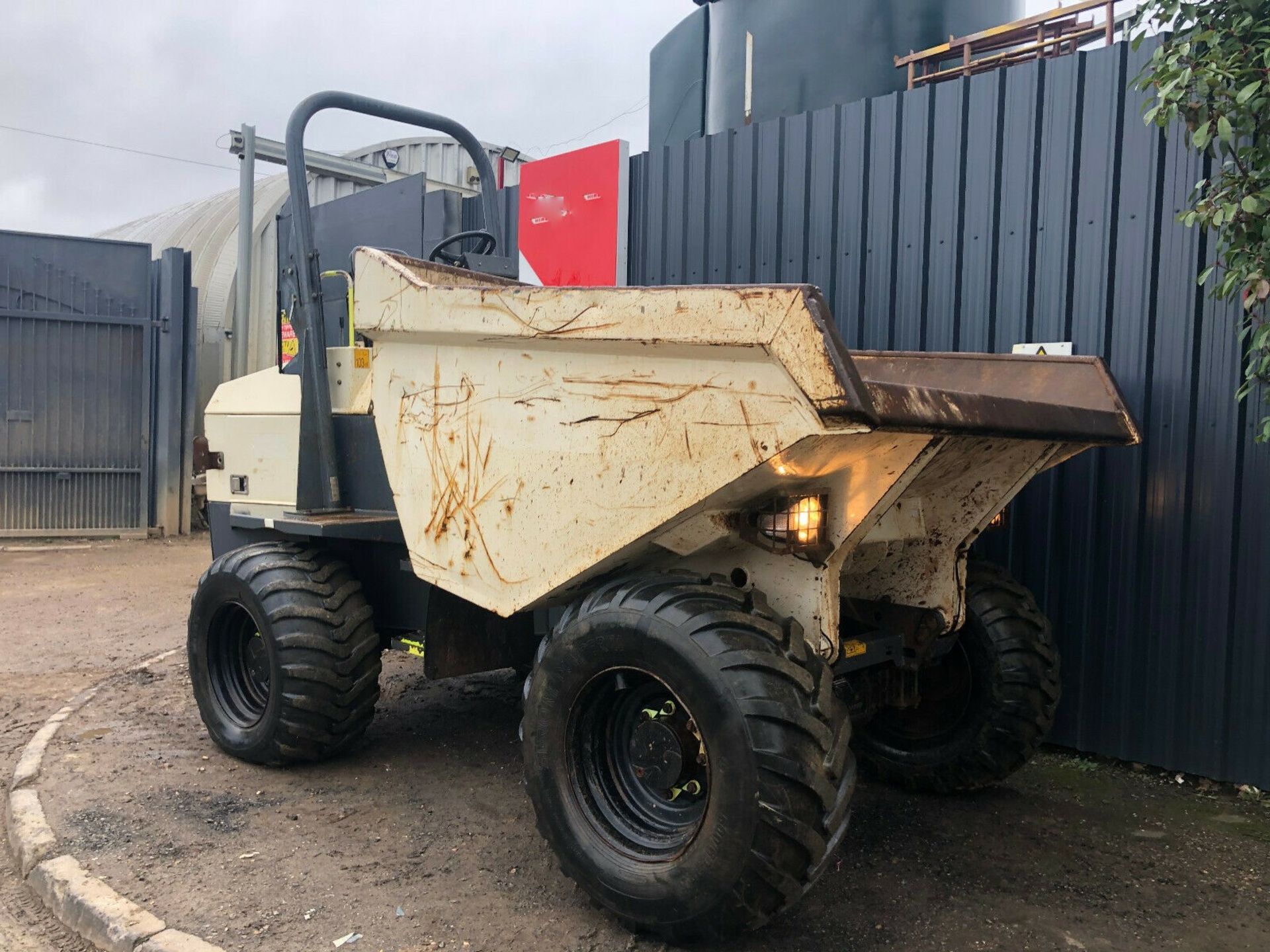 Terex TA9 9 Tonne Straight Tip Dumper 2012 - Image 2 of 12