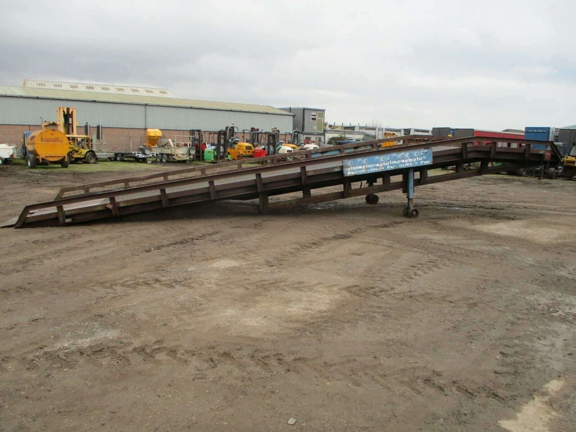 Heavy Duty Loading Ramp 15 Tonne. - Image 3 of 11