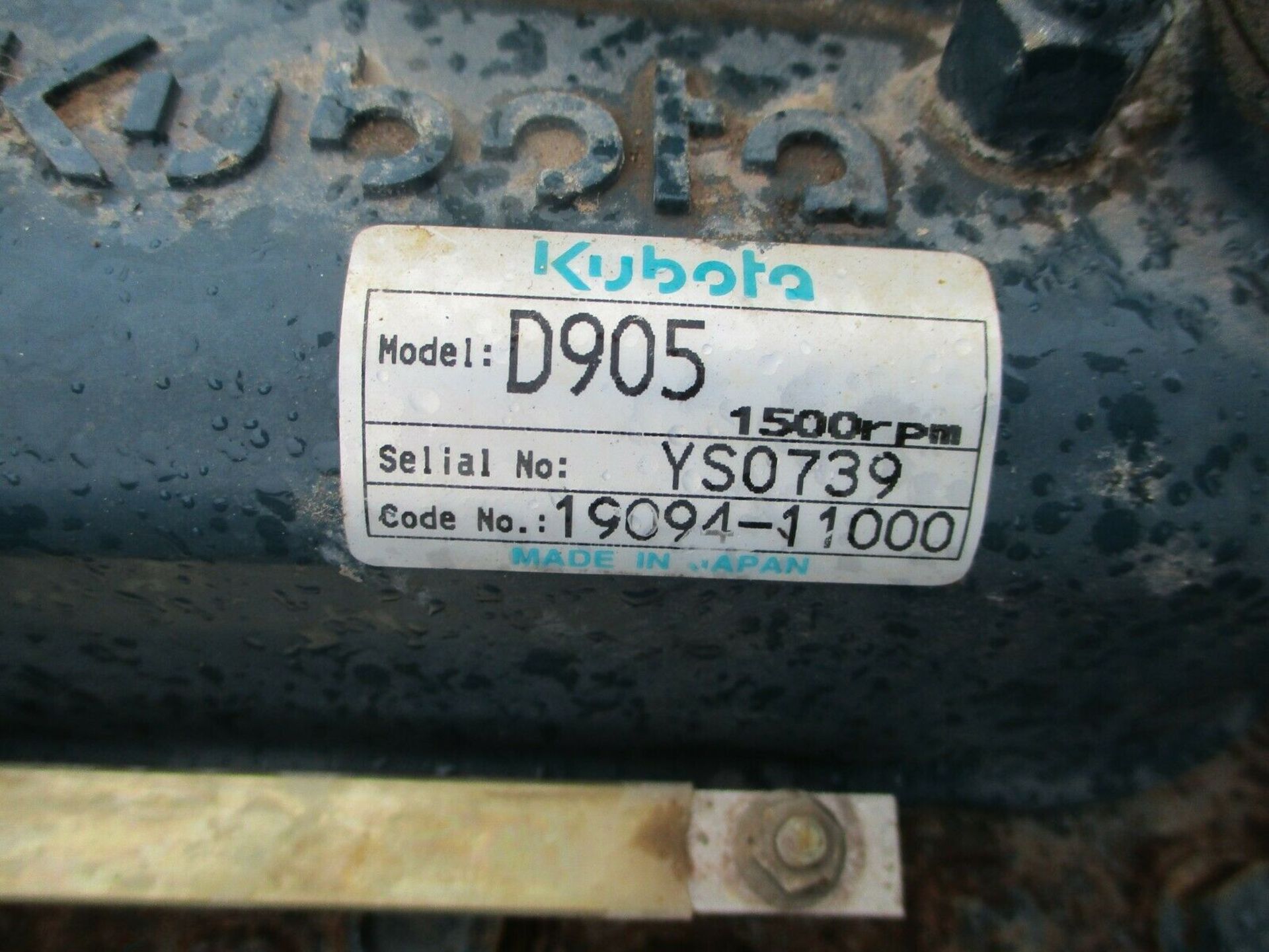 Kubota D905 Diesel 3 Cylinder Electric Start Engine - Image 5 of 6