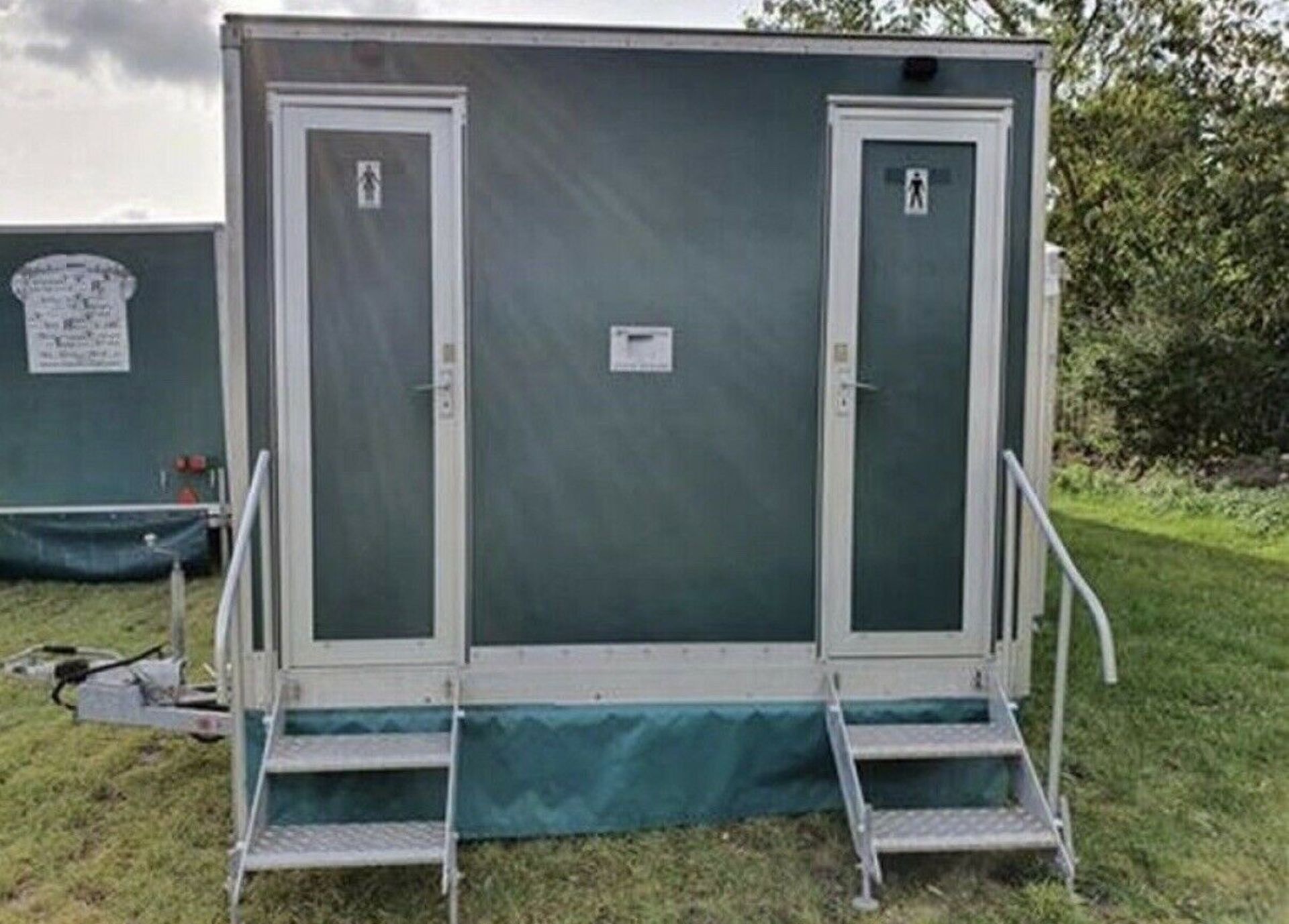 Towable Portable Toilet Block