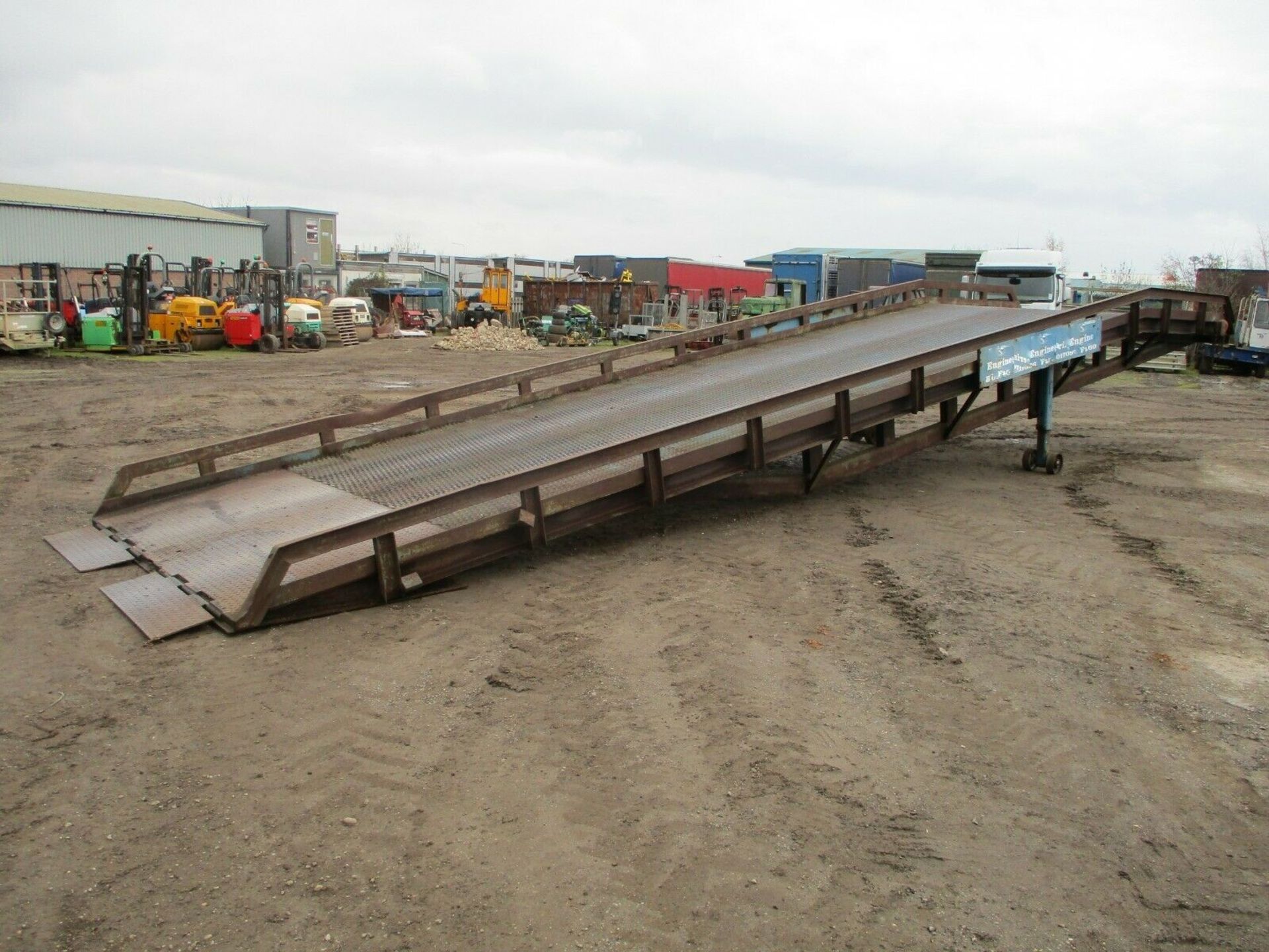 Heavy Duty Loading Ramp 15 Tonne. - Image 4 of 11