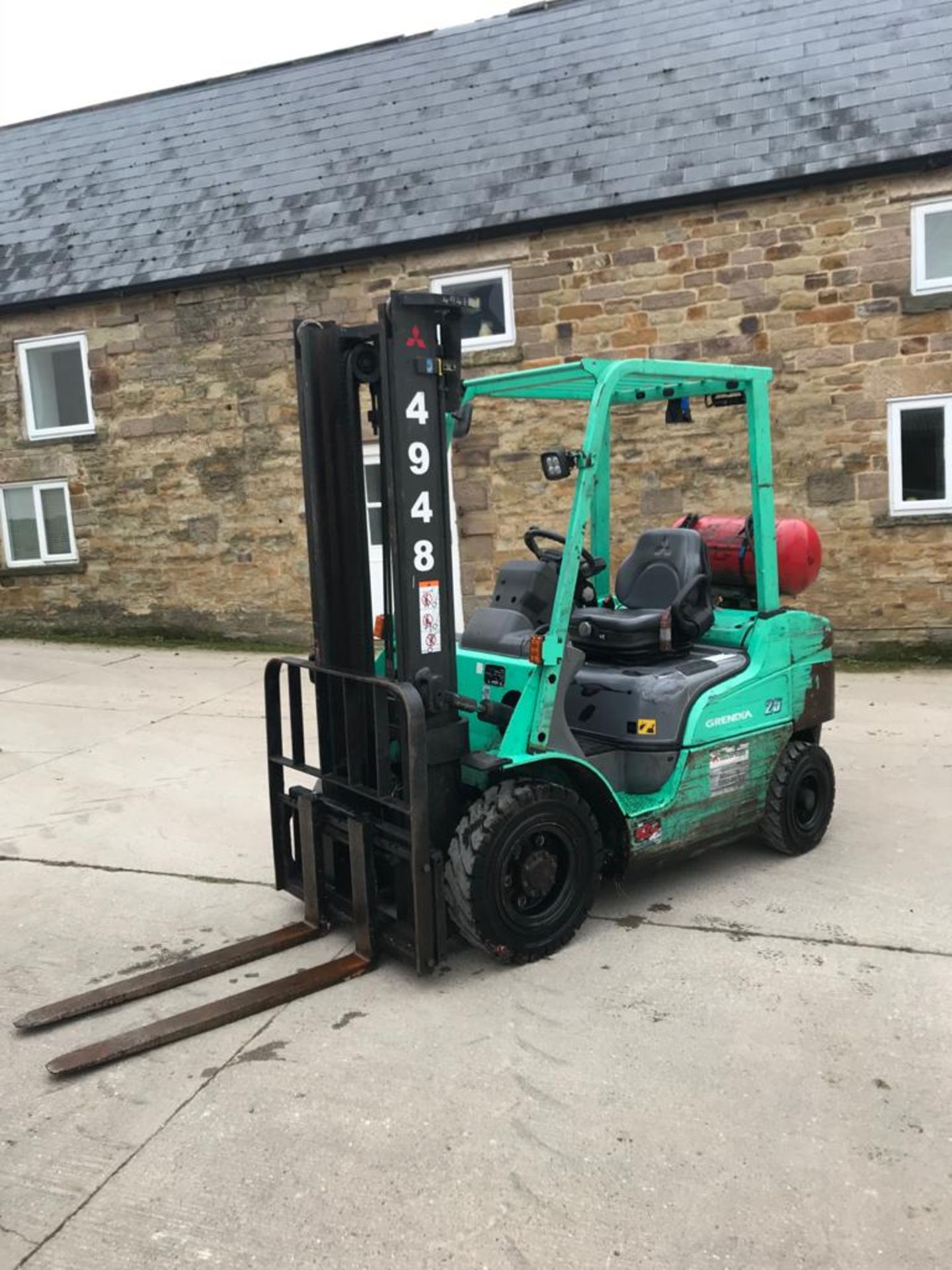 Mitsubishi 2.5 Ton Gas Forklift Truck 2015 - Image 2 of 10