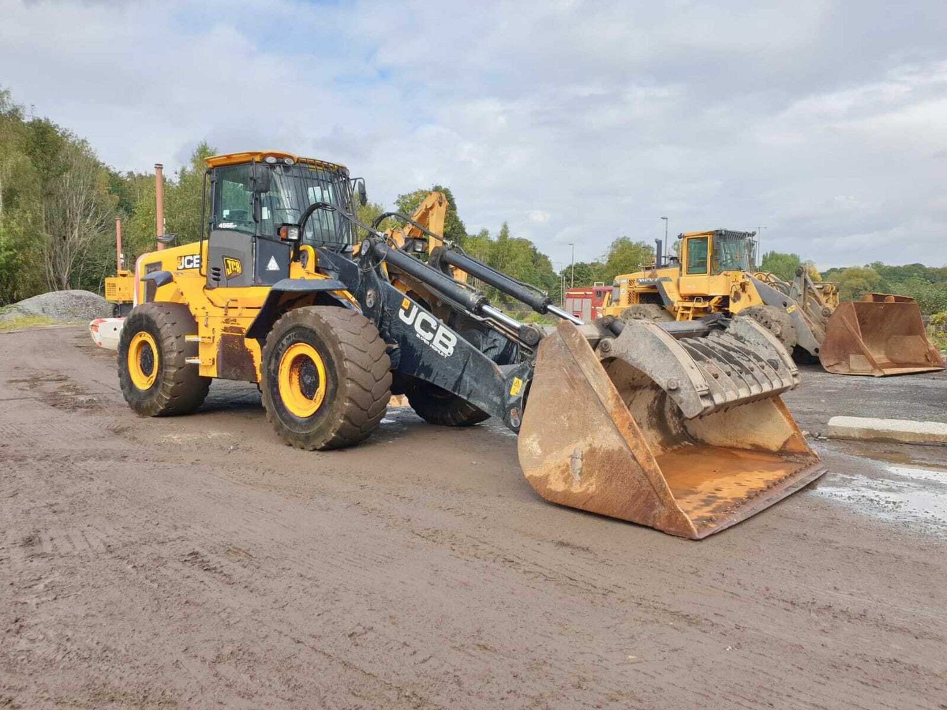 JCB 456 Loading Shovel Grab Wheel Loader 2010 - Image 2 of 6