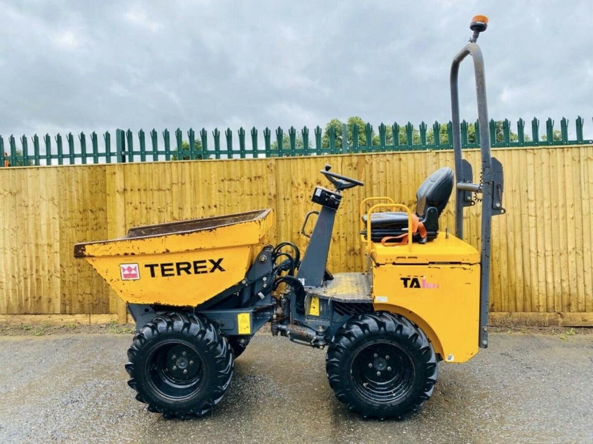 Terex TA1EH 1 Ton High Tip Dumper 2015 - Image 2 of 11