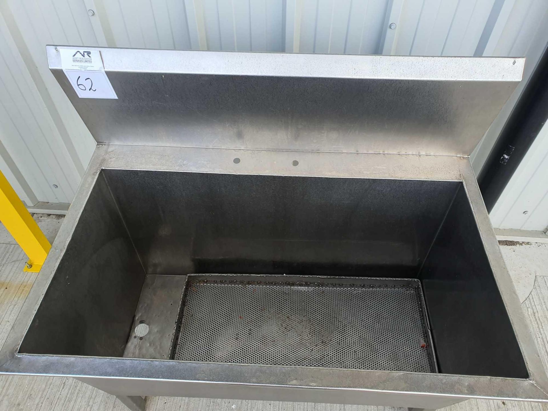 Stainless steel sink - Image 2 of 2