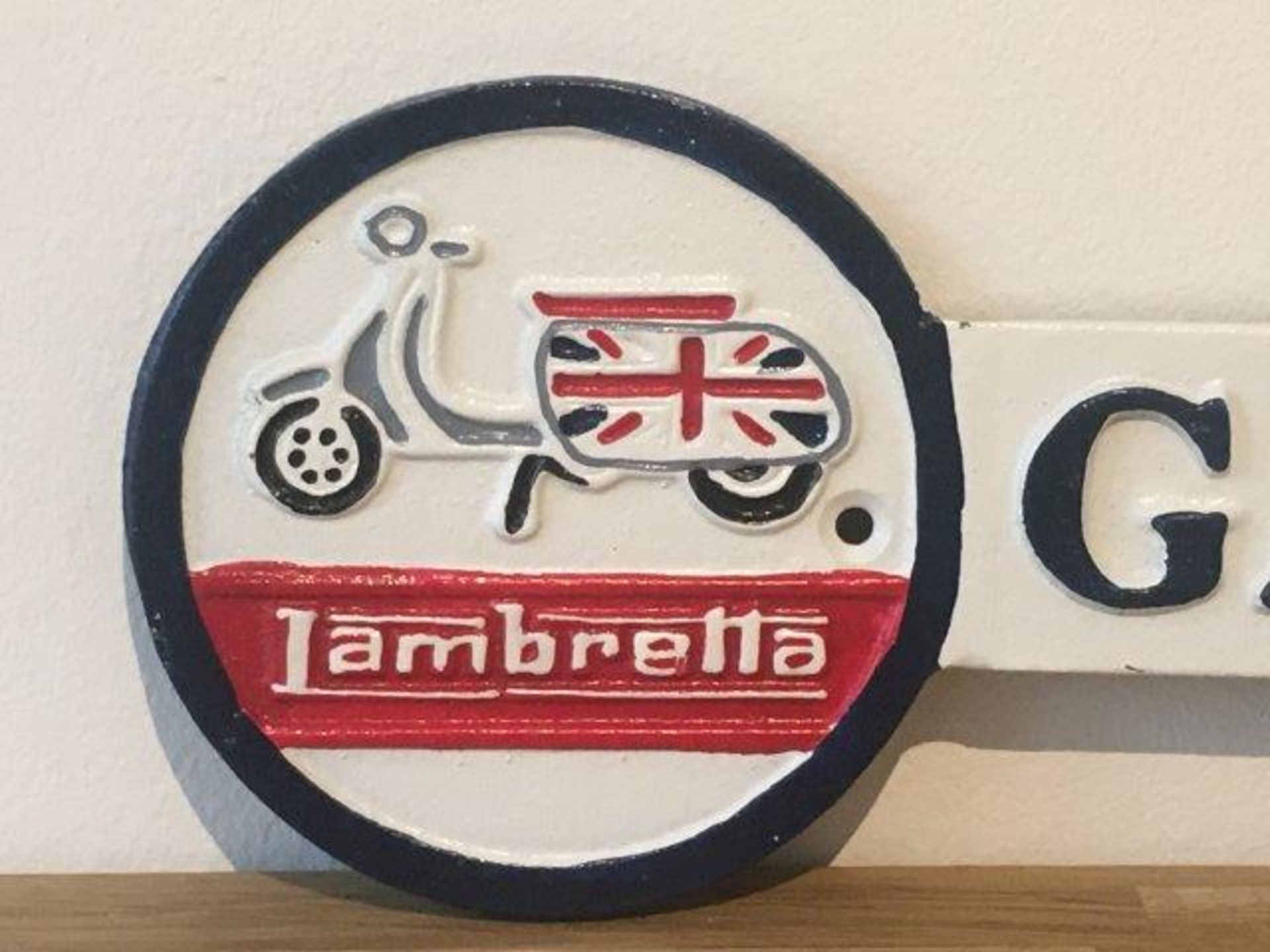 Lambretta Cast Iron Garage Arrow Sign - Image 2 of 3