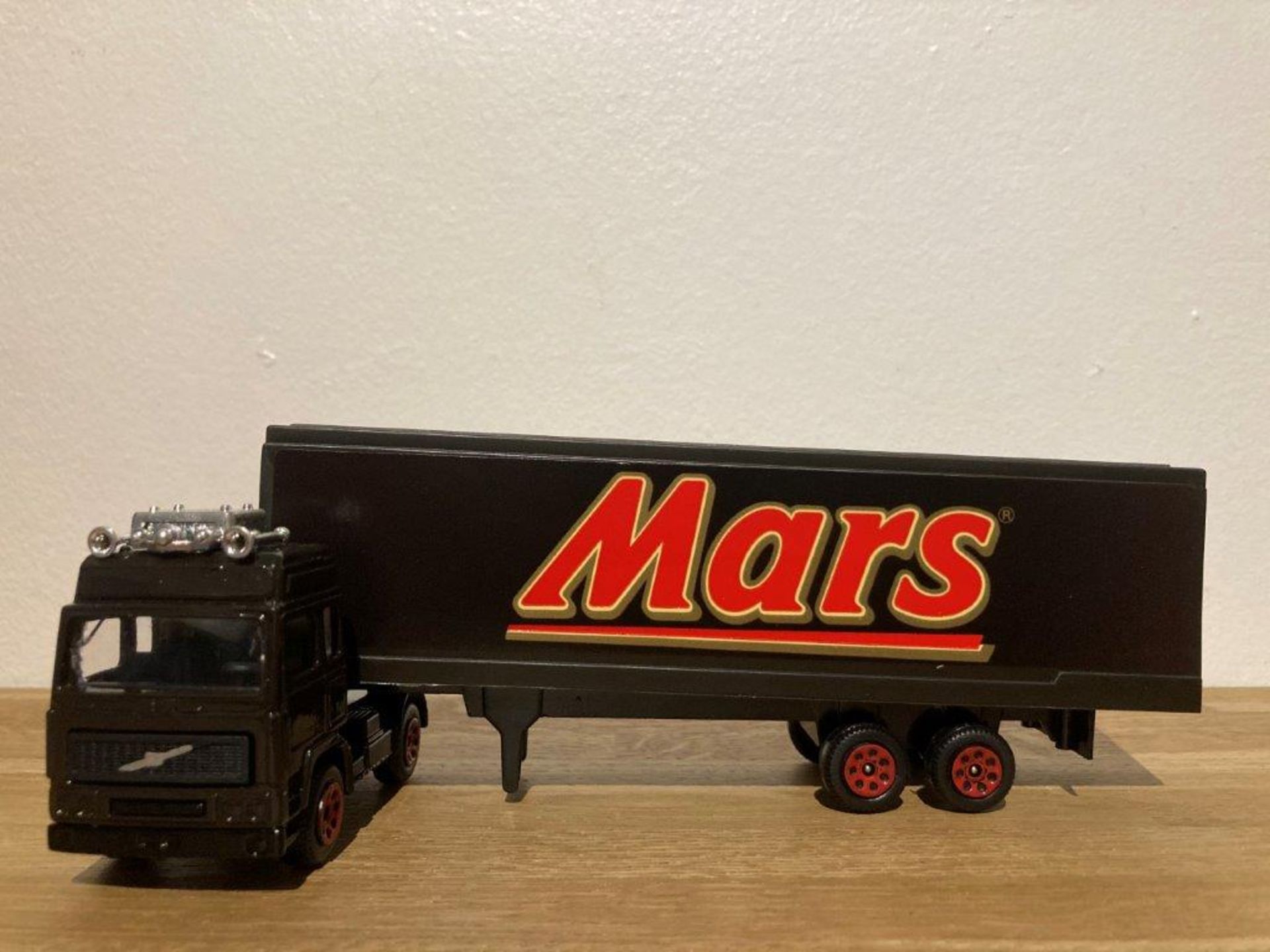 Corgi Mars Volvo Container - C1231 - Image 3 of 5