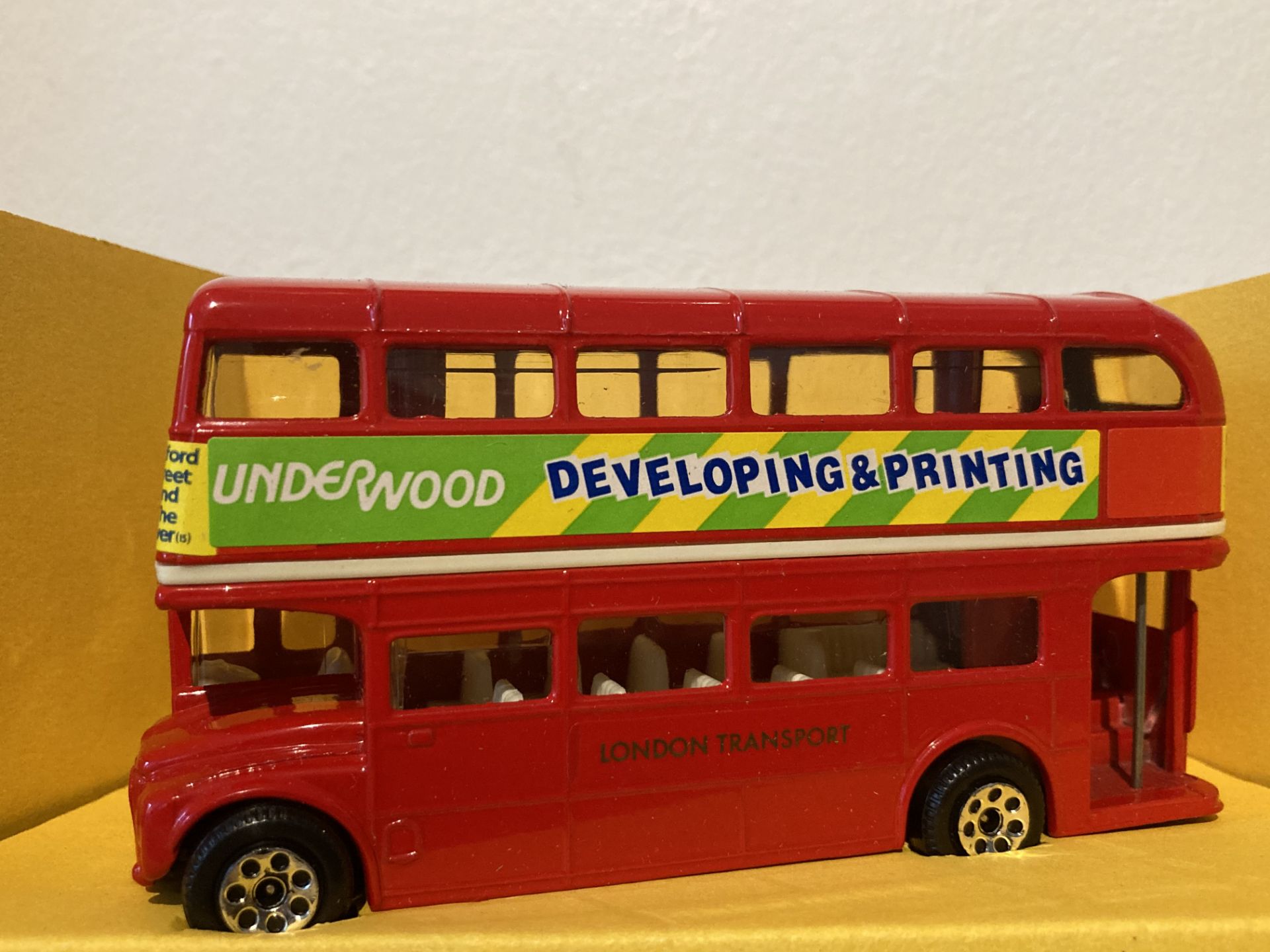 Corgi Bus Underwood - Image 2 of 2