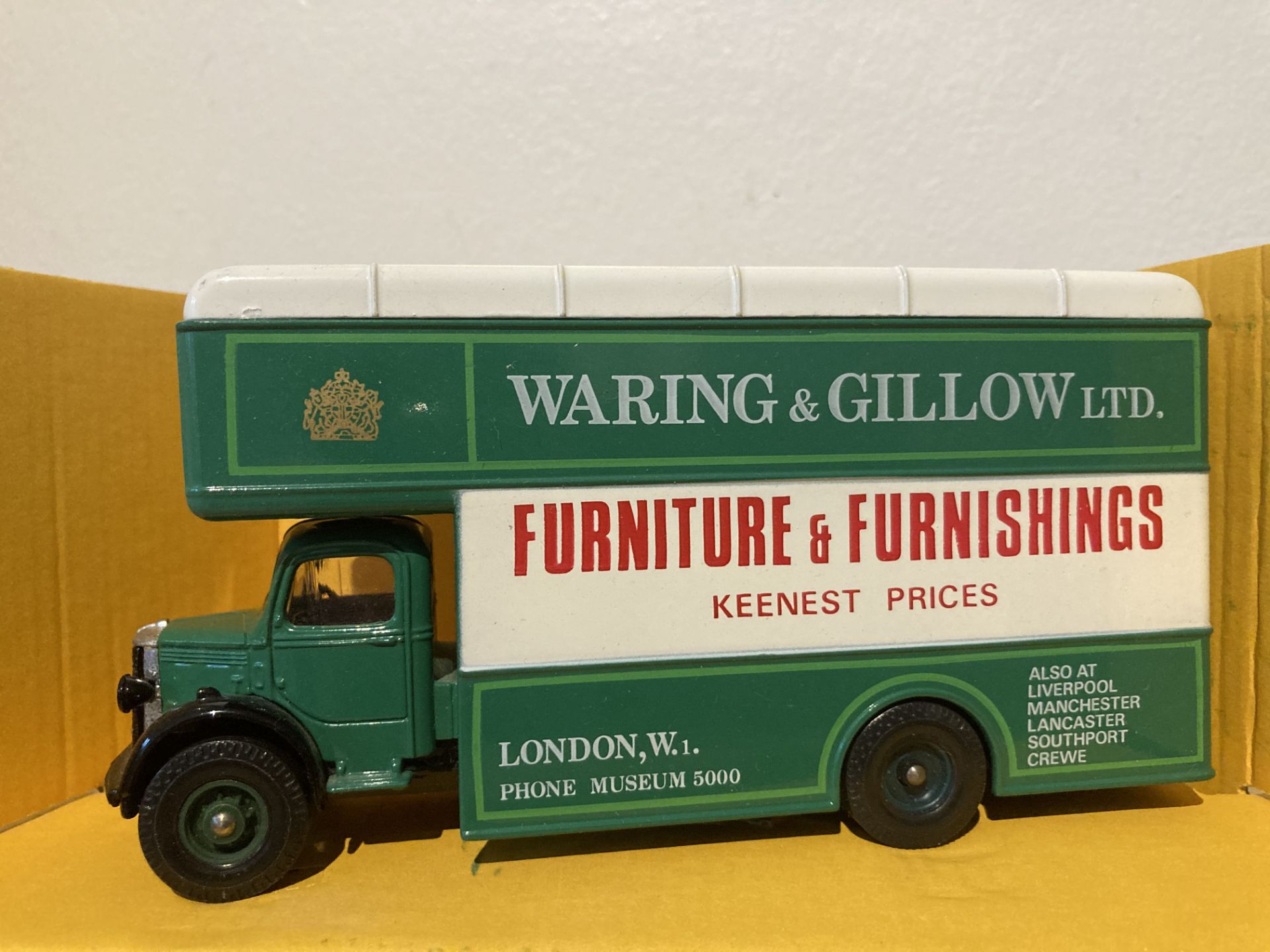 Corgi Classics Waring & Gillow Ltd - Bedford O Series Pantechnicon - Image 2 of 3