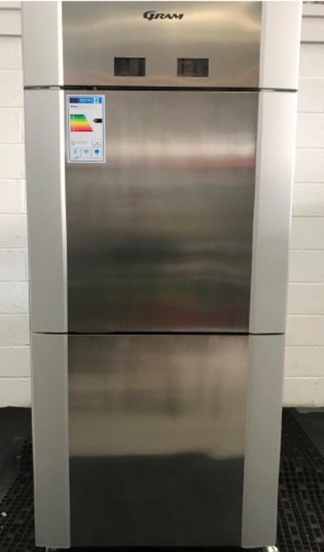 Single Door Refrigerator COMBI TWIN KK 82 CCG C1 4S