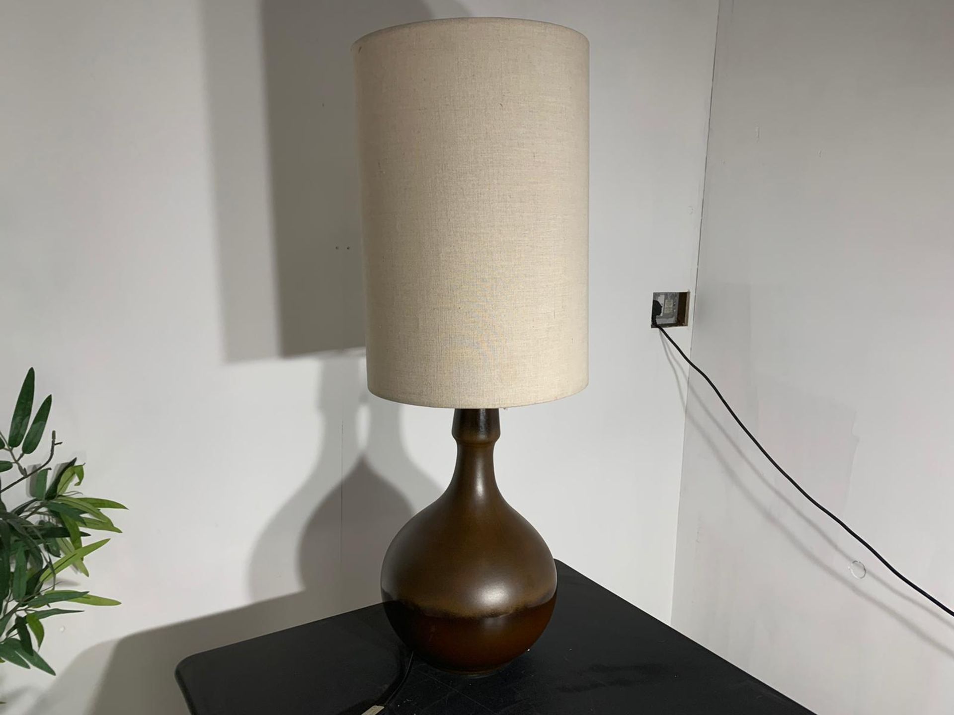 Large Table Lamp - Image 3 of 4