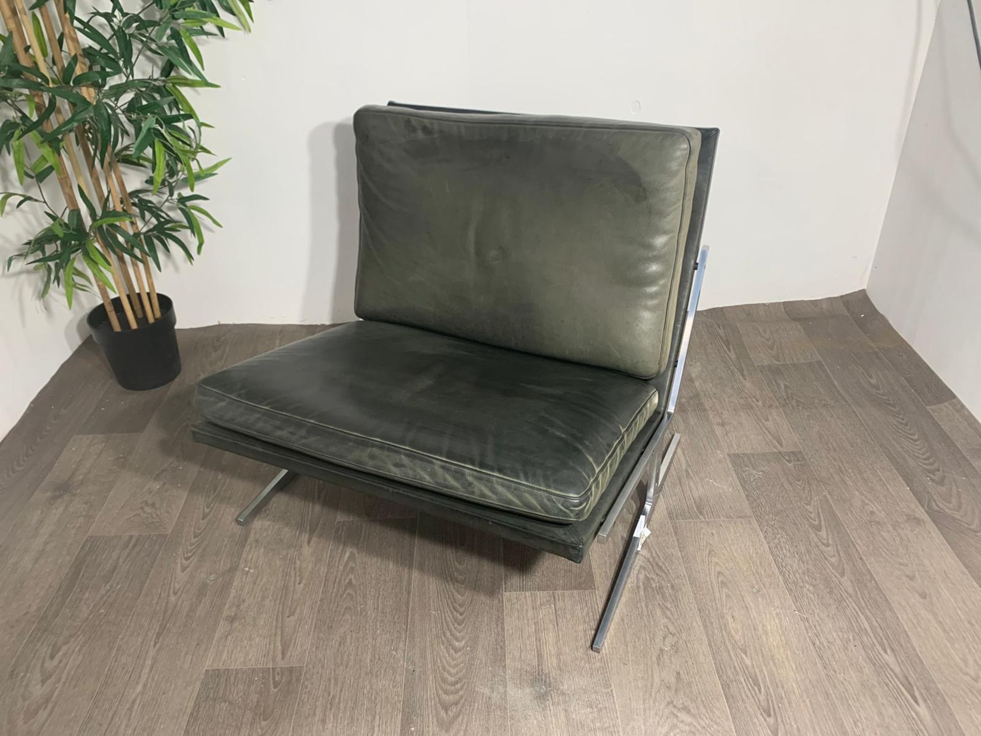 Green Leather Lounge Chair