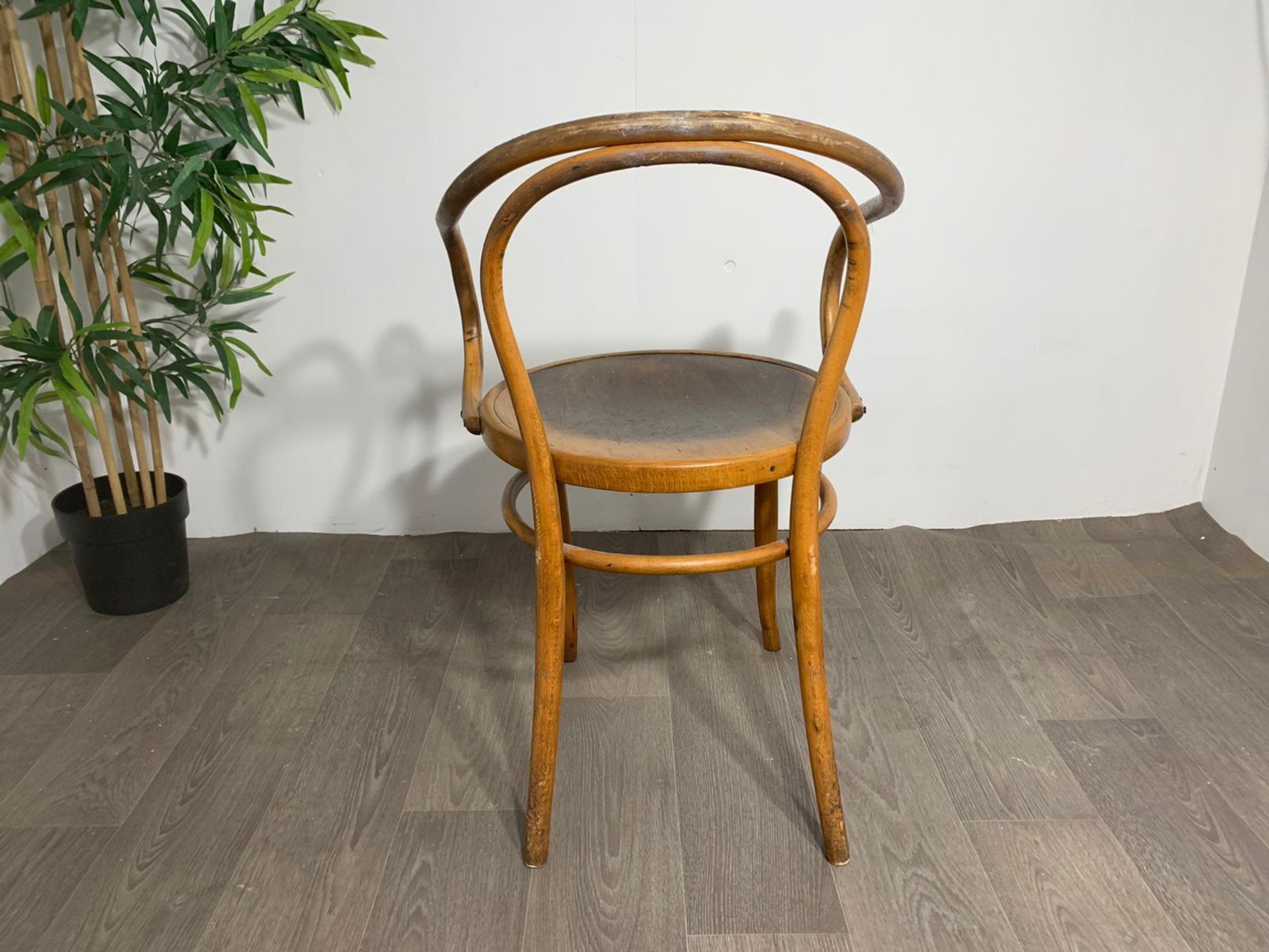 Mid Century Wooden Feature Chair - Image 5 of 7