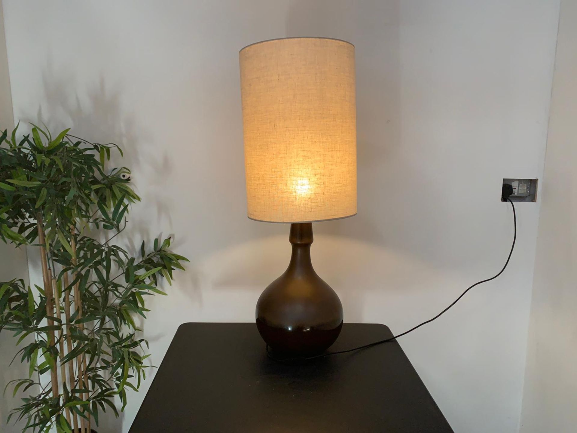 Large Table Lamp - Image 2 of 4
