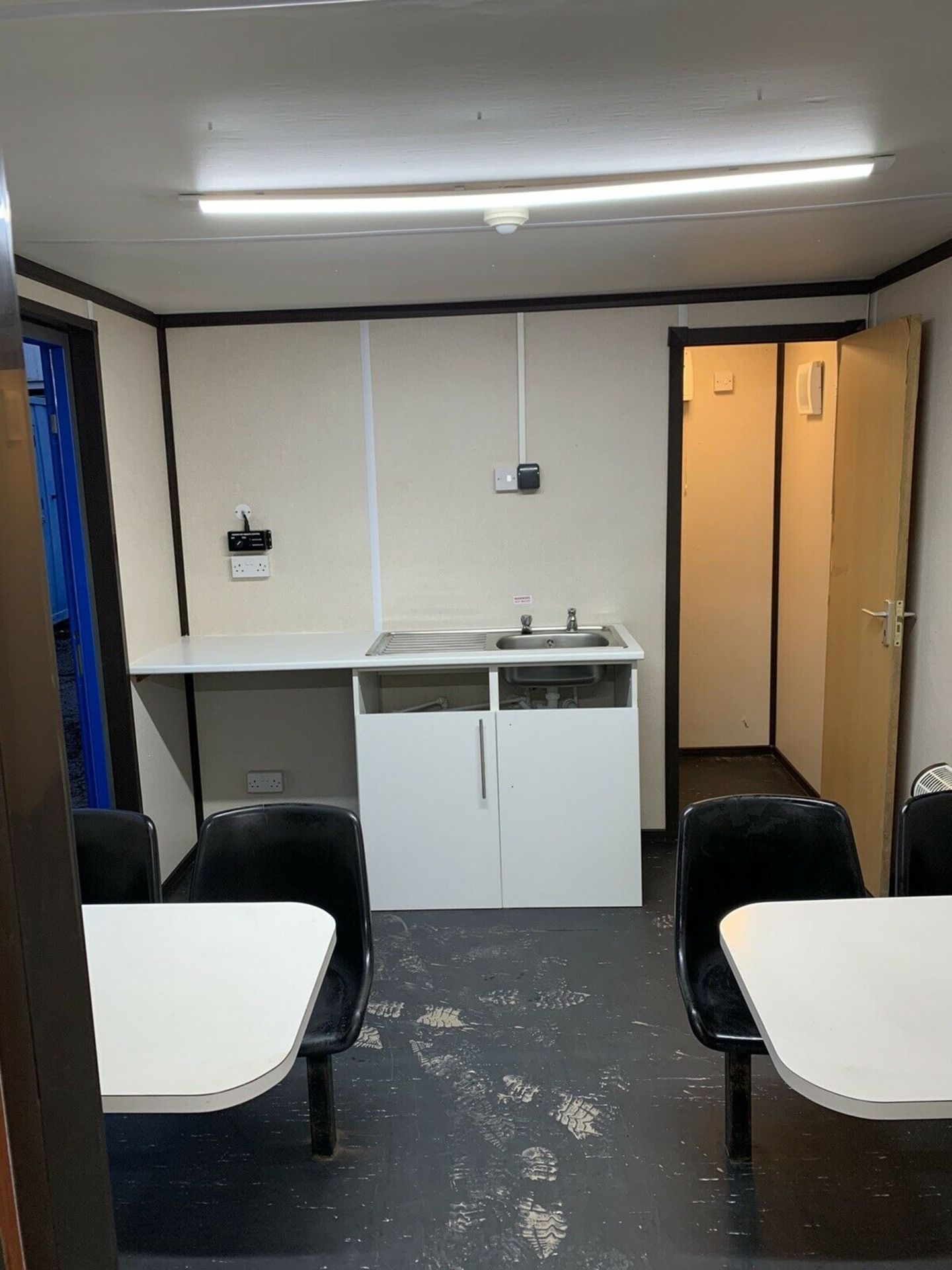 Welfare Unit Site Office Portable Cabin Canteen Toilet - Image 10 of 10