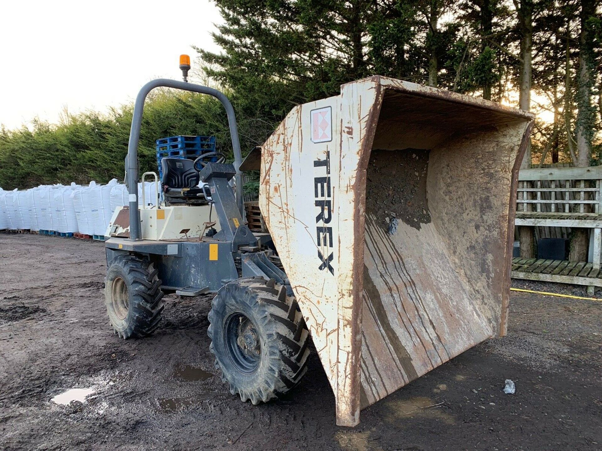 Terex 3 Ton Straight Tip Dumper Year 2010