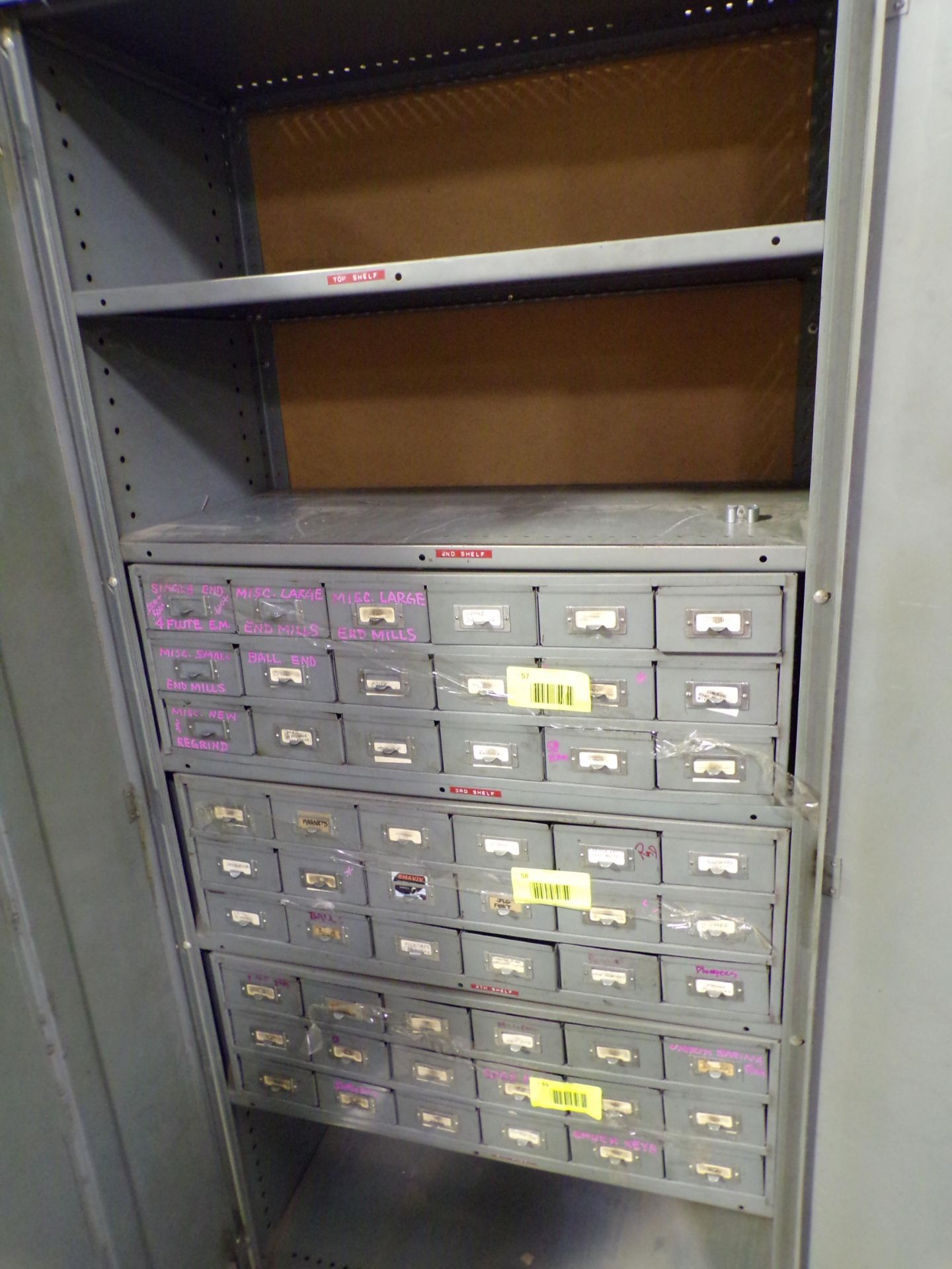 Tool cabinet - A - Image 2 of 2