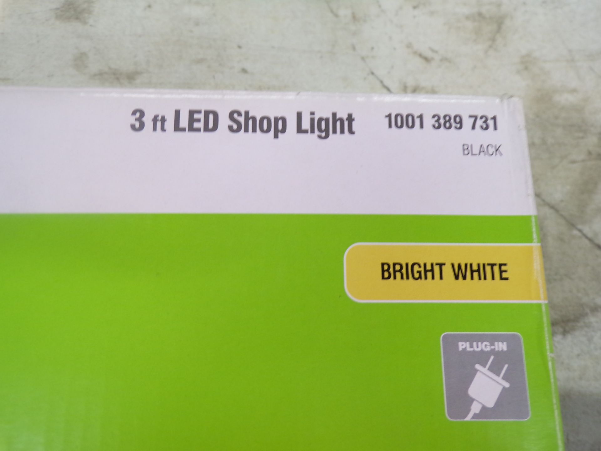 36" LED shop light + file folder holder - Image 3 of 5