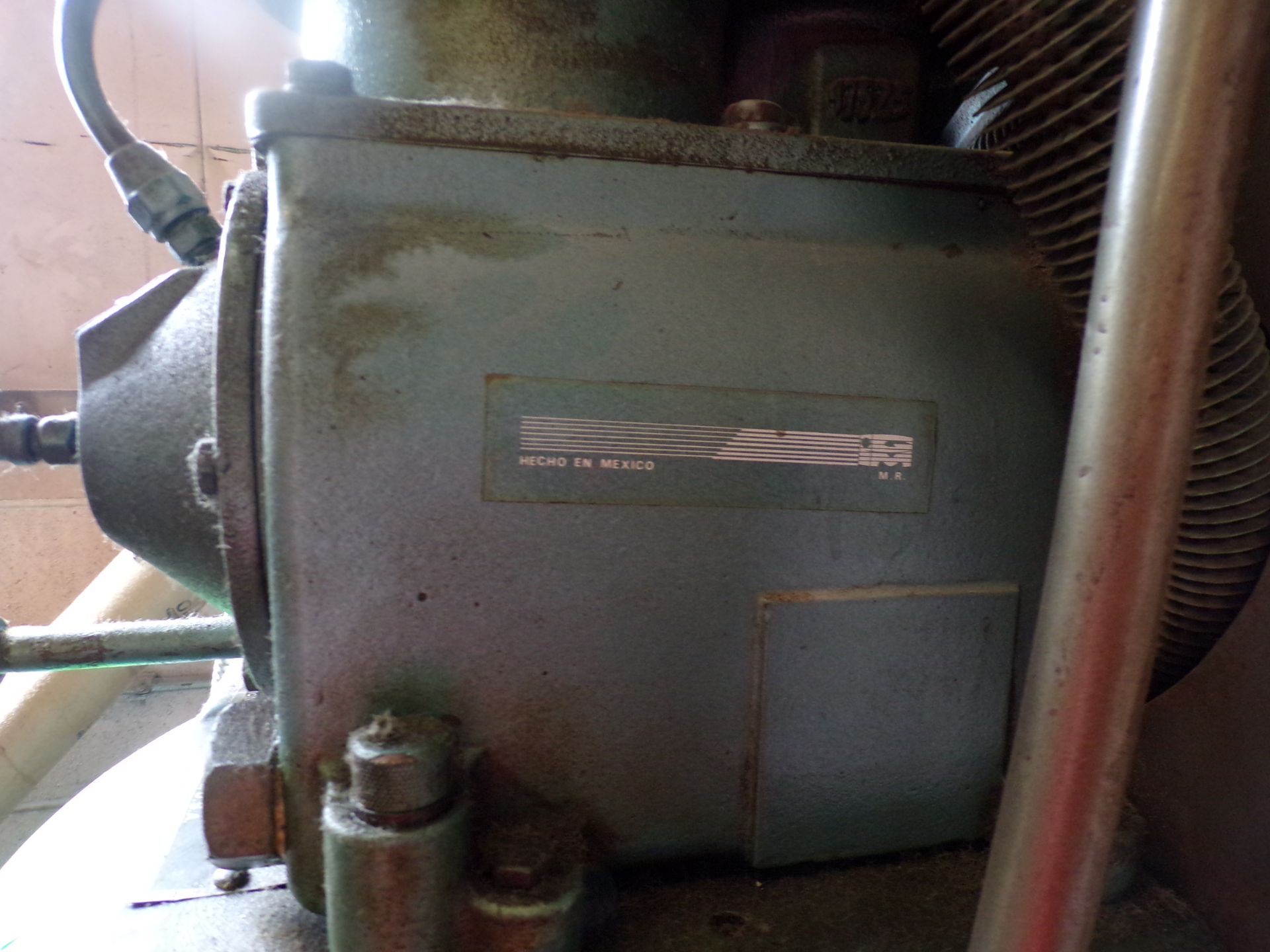 Large Air Compressor - Image 9 of 11