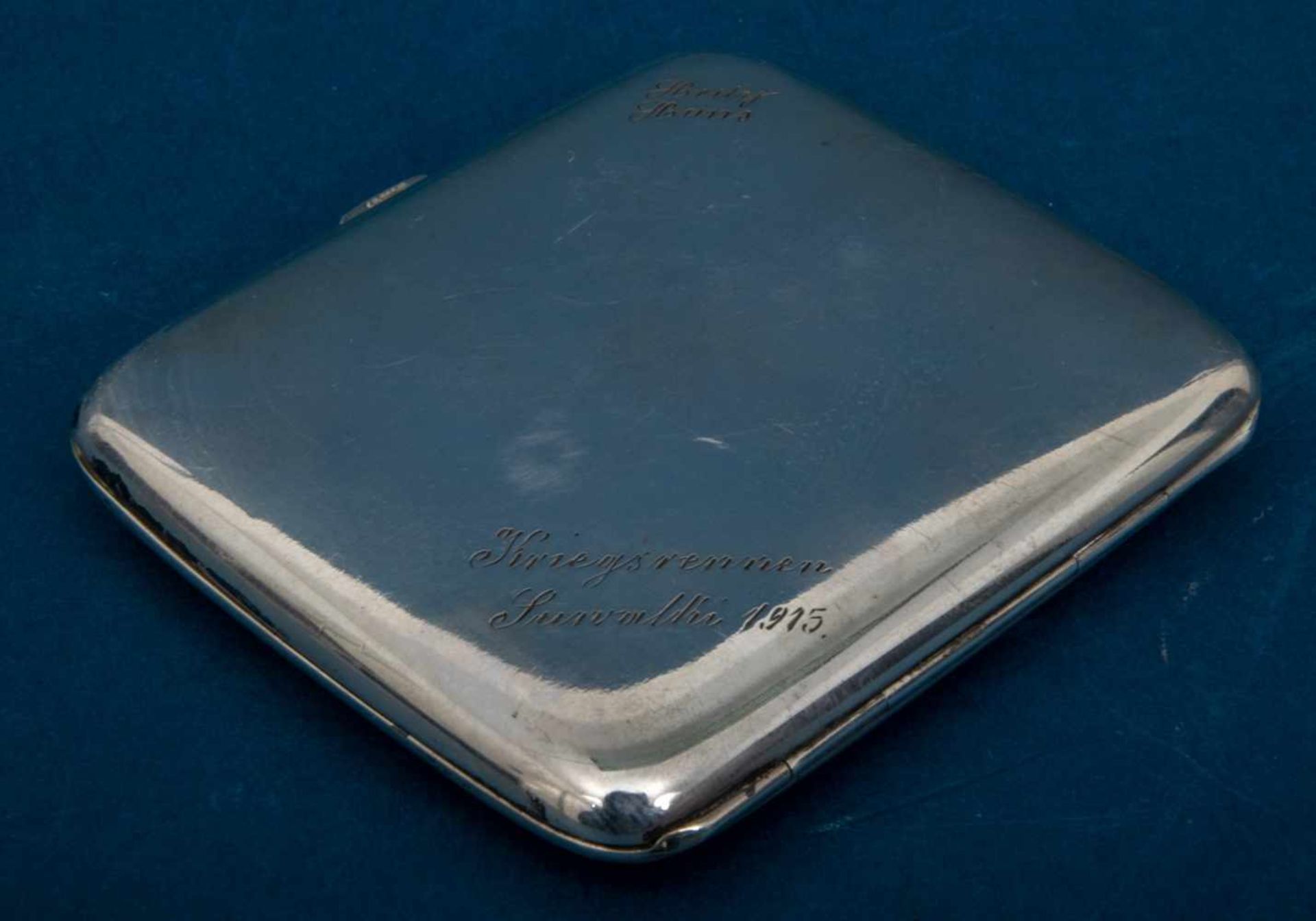 "Kriegsrennen SUWALKI 1915" - 800er Silber Etui/Zigarettenetui, ca. 9 x 8,5 cm. Schöner Erhalt,